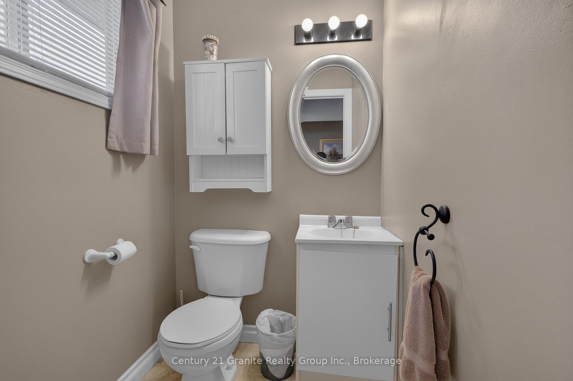 Photo 10 of 63 Harmony Road, Dysart et al, Dysart — HOMEH
