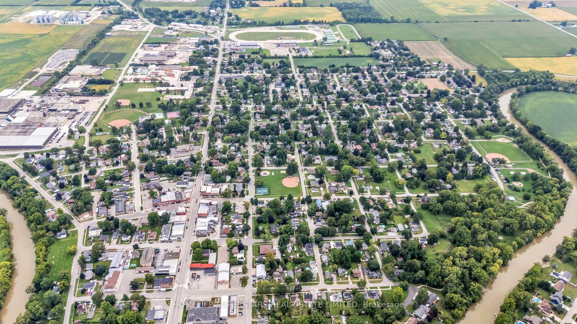 Photo 33 of 258 William Street, Chatham-Kent, Dresden — HOMEH