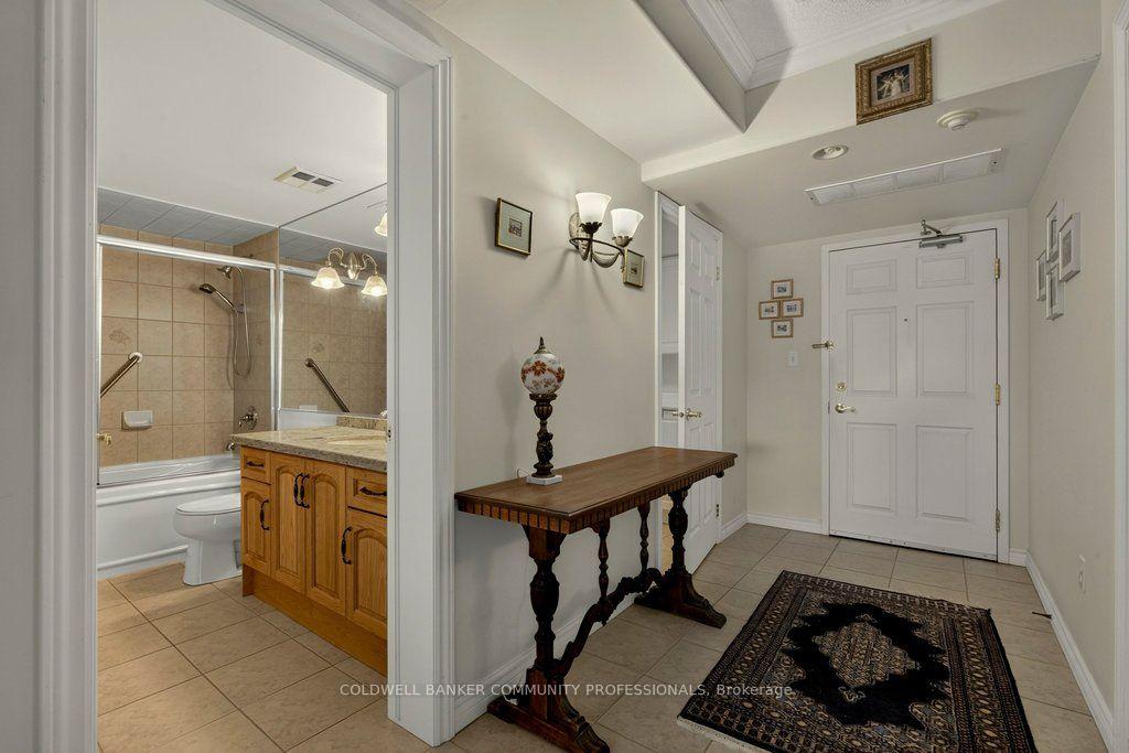 Photo 8 of Unit 5, 908 Mohawk Road E, Hamilton, Huntington — HOMEH