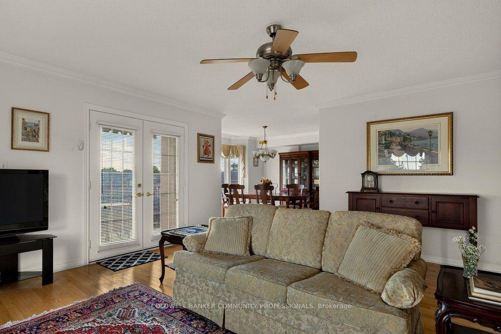 Photo 12 of Unit 5, 908 Mohawk Road E, Hamilton, Huntington — HOMEH