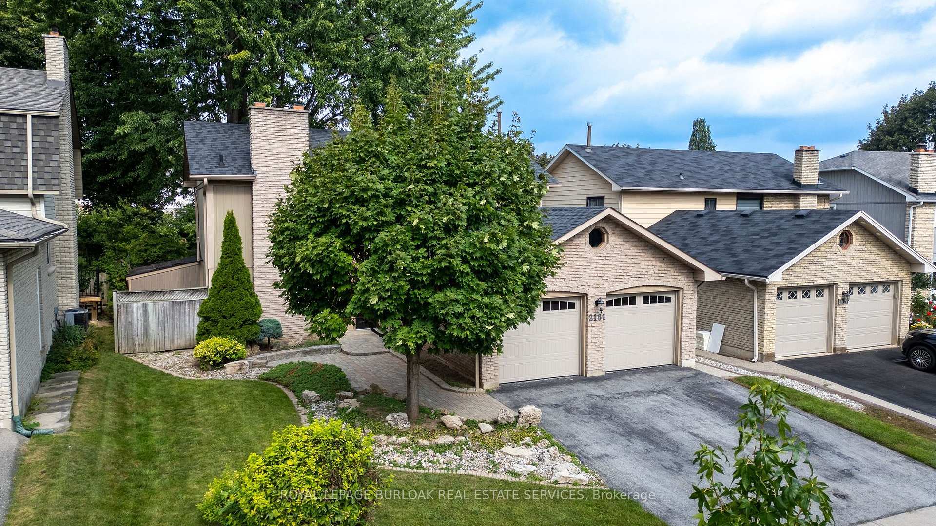 Photo 3 of 2161 Devlin Drive, Burlington, Brant Hills — HOMEH