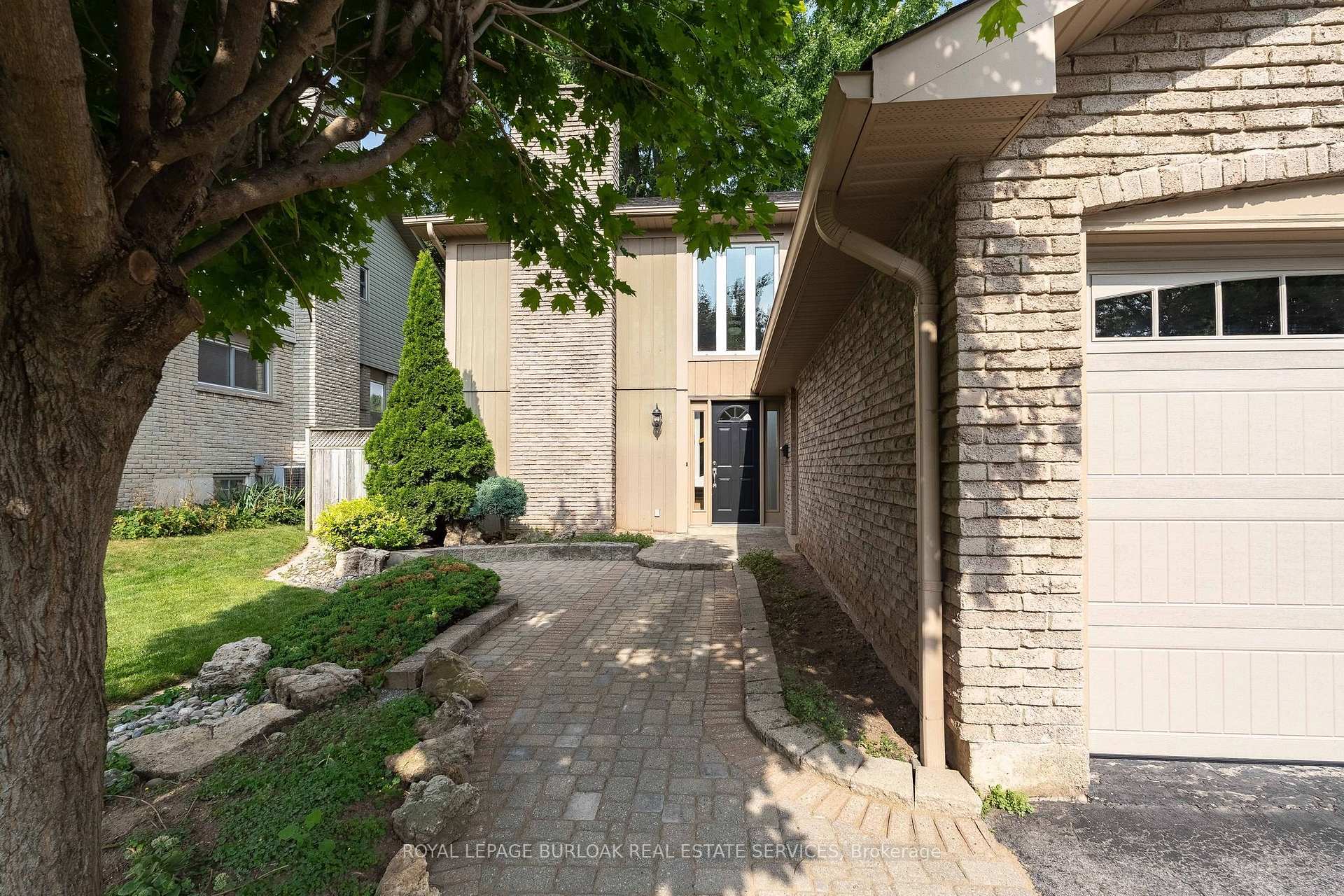 Photo 4 of 2161 Devlin Drive, Burlington, Brant Hills — HOMEH