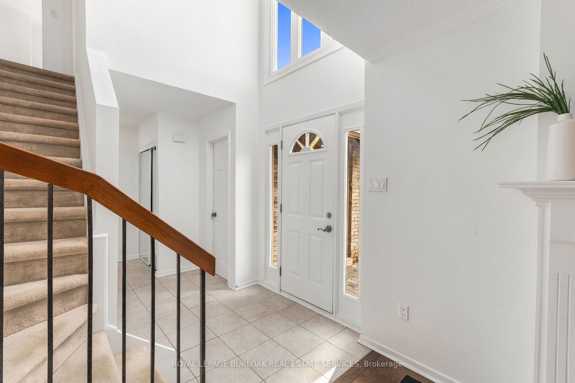 Photo 5 of 2161 Devlin Drive, Burlington, Brant Hills — HOMEH