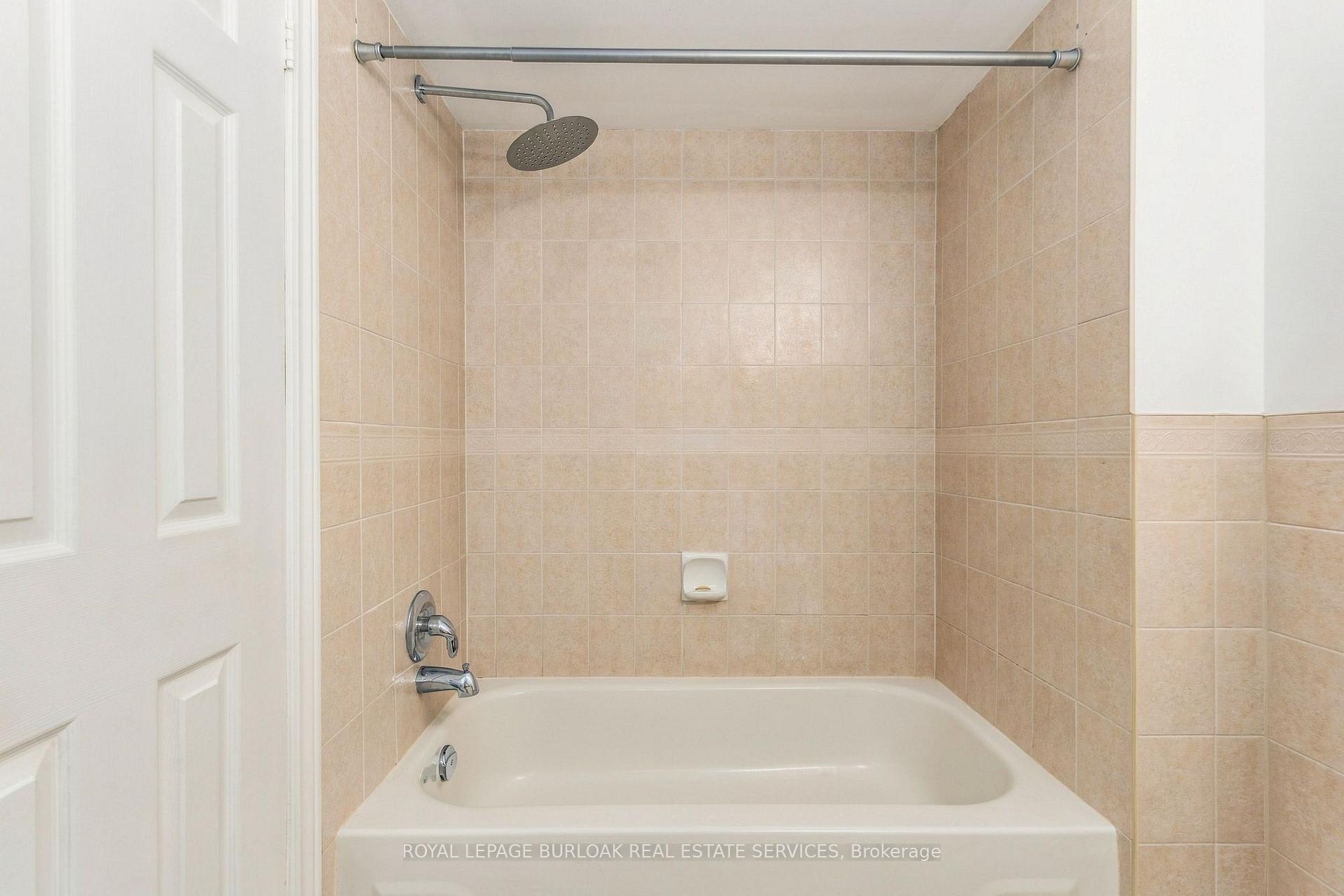 Photo 25 of 2161 Devlin Drive, Burlington, Brant Hills — HOMEH