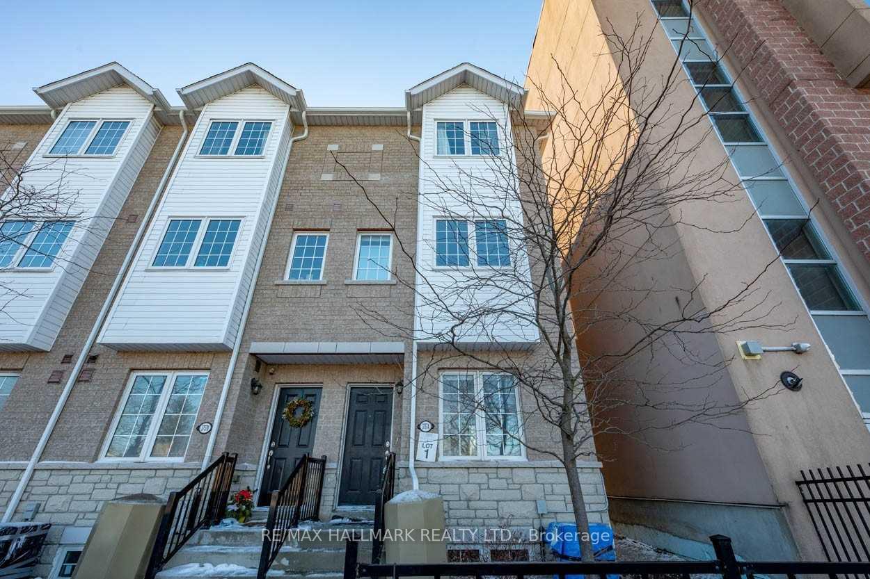Photo of 3757A St Clair Avenue E