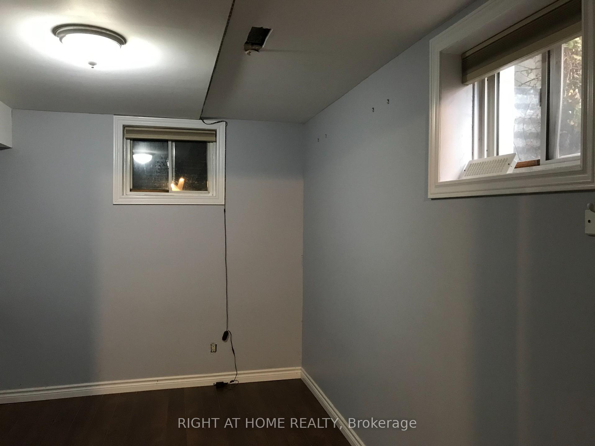 Photo 17 of 455 Levanna Lane, Oakville, River Oaks — HOMEH
