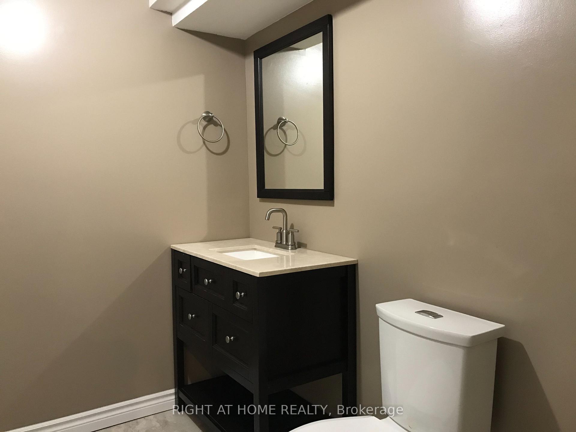 Photo 19 of 455 Levanna Lane, Oakville, River Oaks — HOMEH