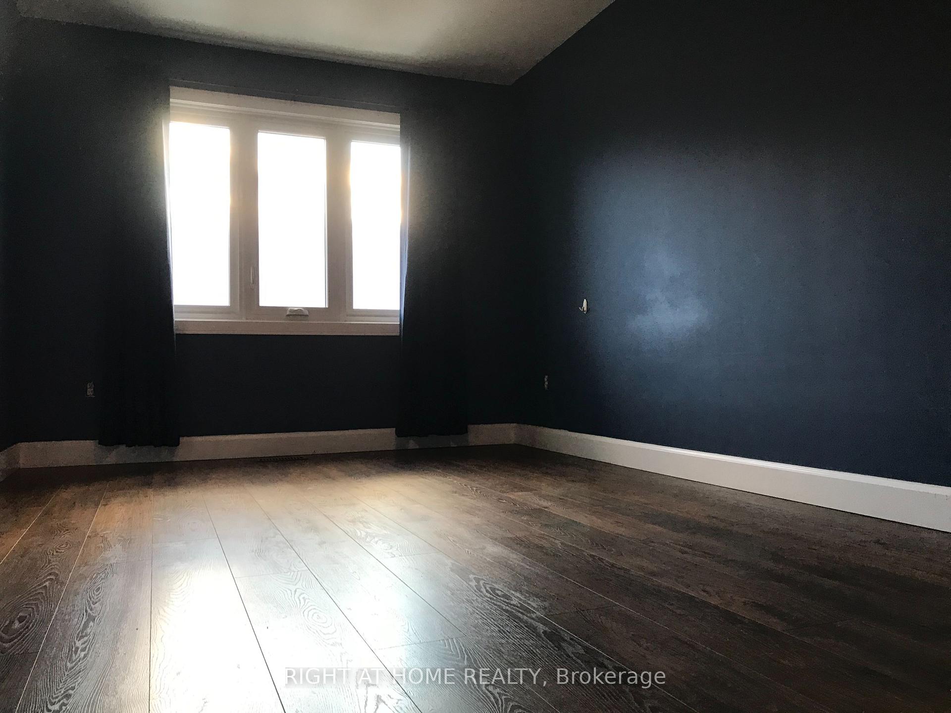 Photo 25 of 455 Levanna Lane, Oakville, River Oaks — HOMEH