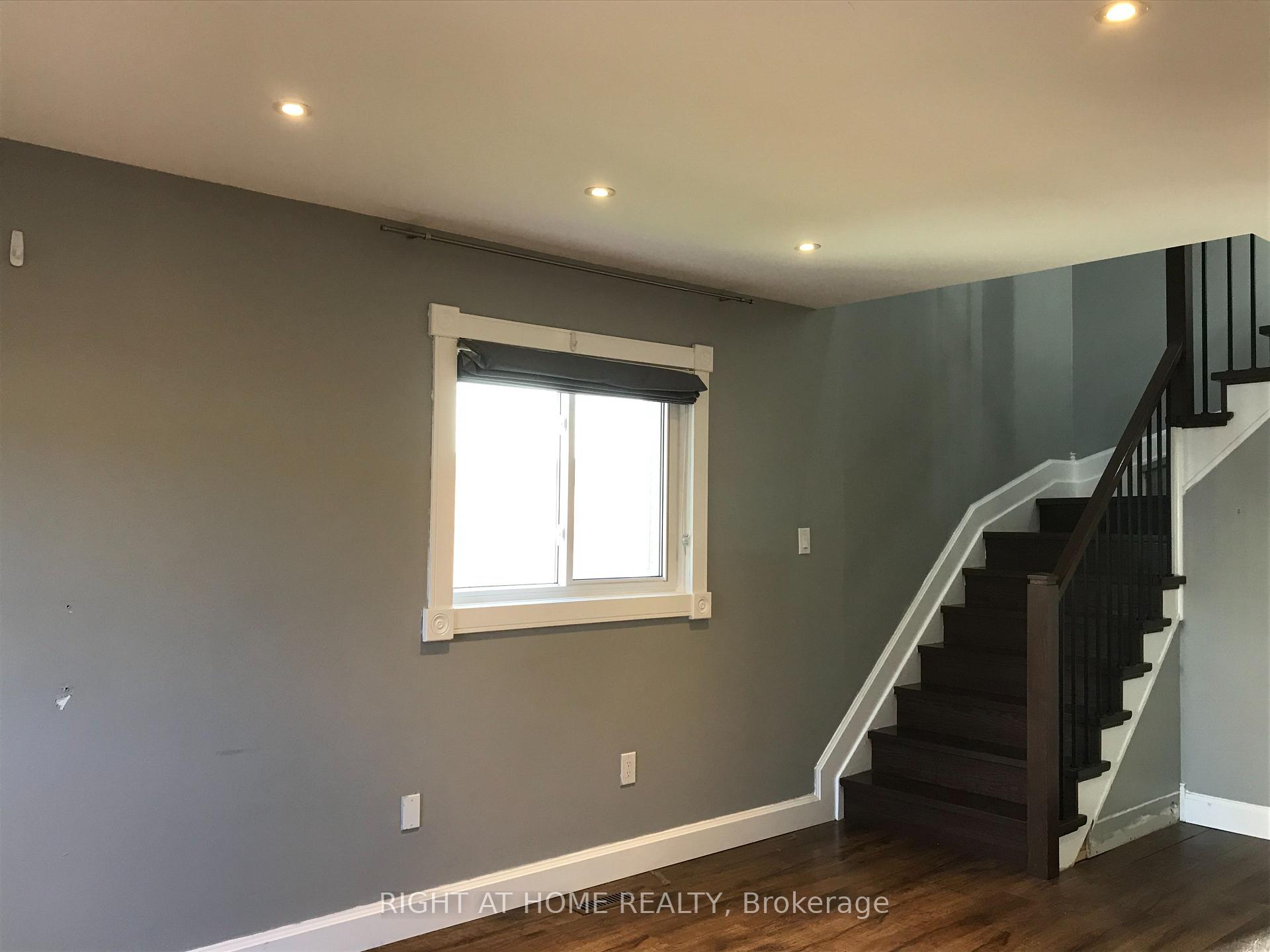 Photo 35 of 455 Levanna Lane, Oakville, River Oaks — HOMEH