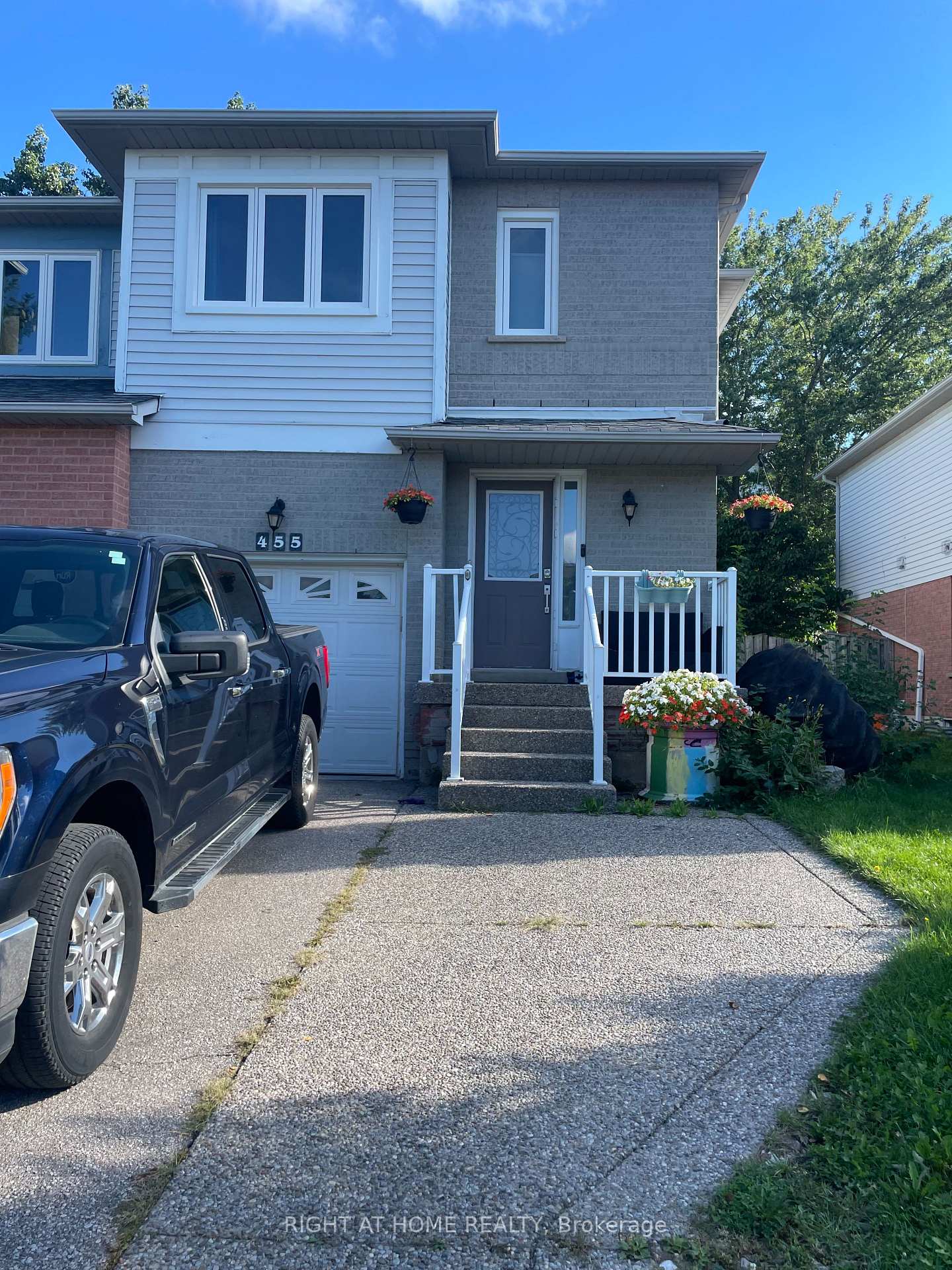 Photo 4 of 455 Levanna Lane, Oakville, River Oaks — HOMEH