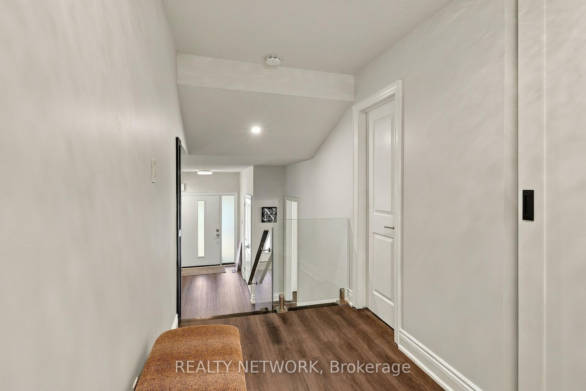 Photo 16 of 2390 Sinclair Circle, Burlington, Brant Hills — HOMEH
