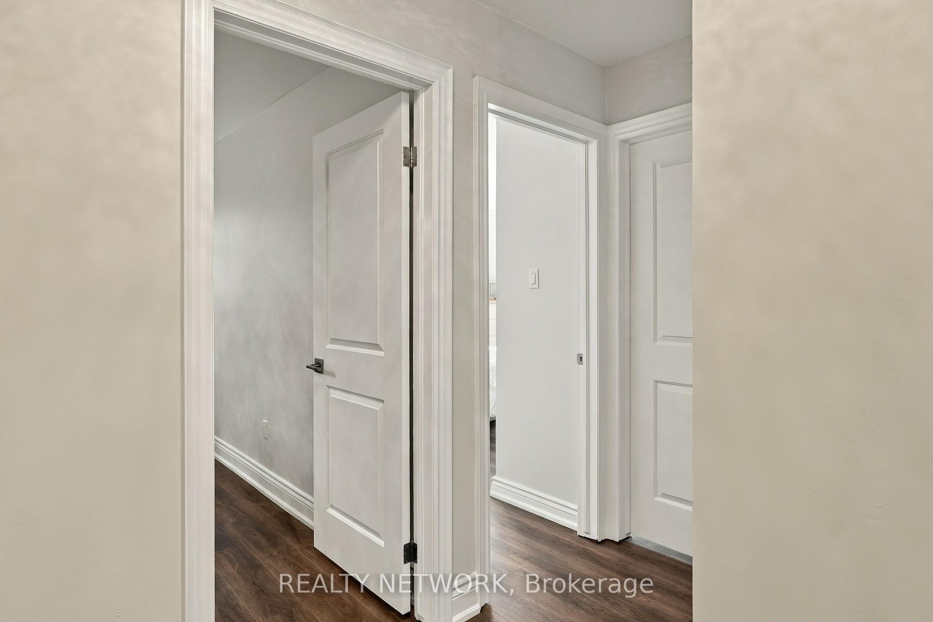 Photo 19 of 2390 Sinclair Circle, Burlington, Brant Hills — HOMEH