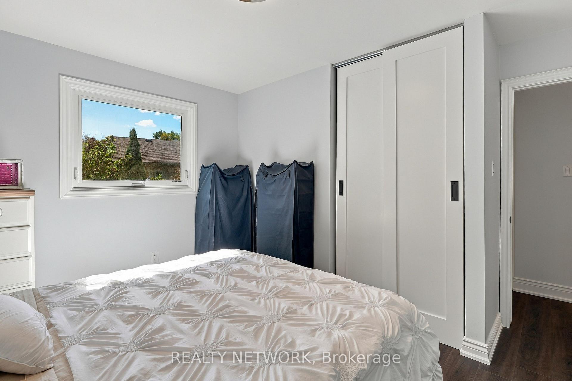 Photo 24 of 2390 Sinclair Circle, Burlington, Brant Hills — HOMEH