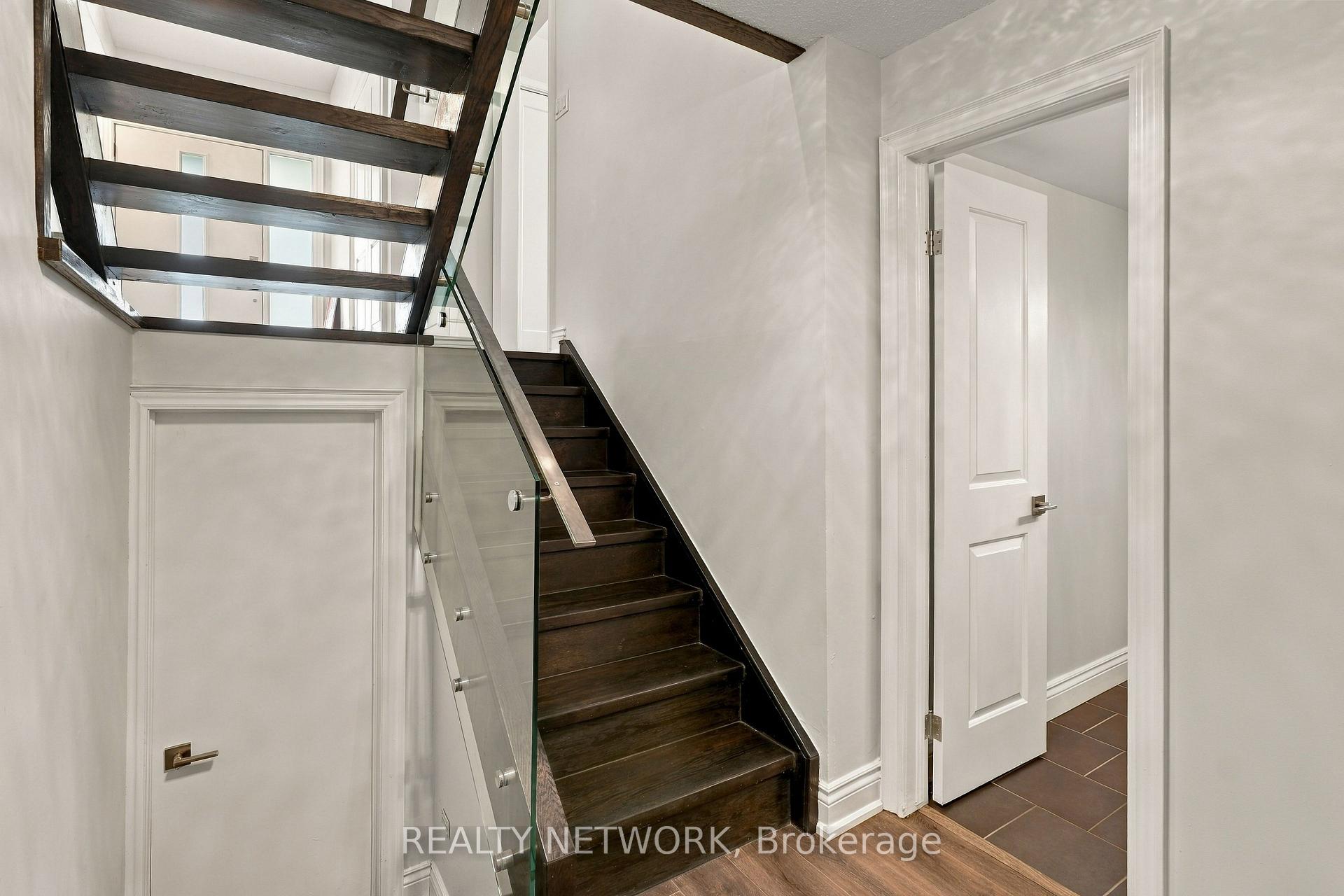 Photo 26 of 2390 Sinclair Circle, Burlington, Brant Hills — HOMEH