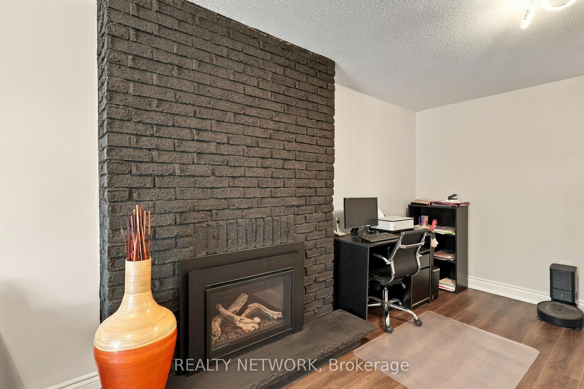Photo 28 of 2390 Sinclair Circle, Burlington, Brant Hills — HOMEH