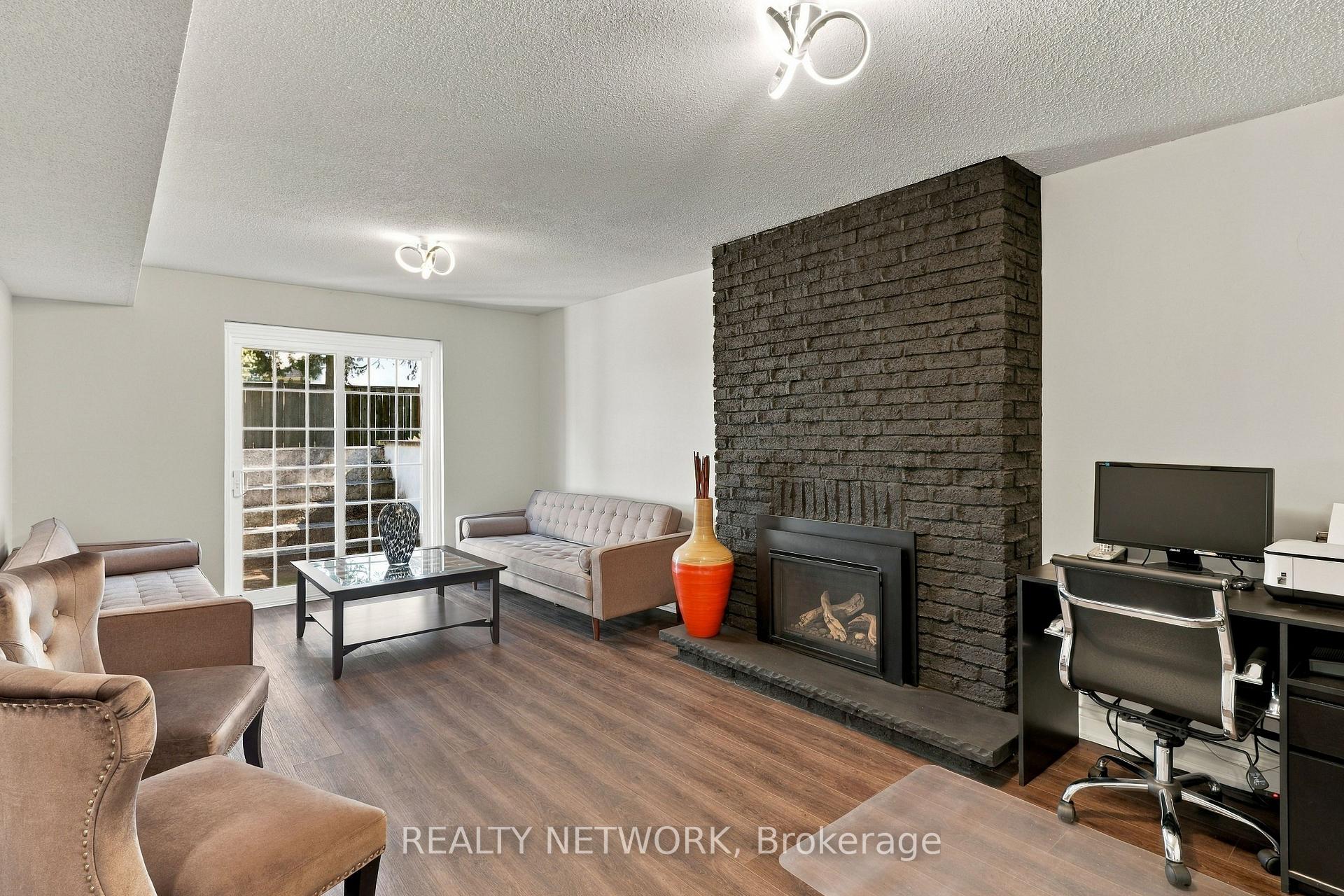 Photo 29 of 2390 Sinclair Circle, Burlington, Brant Hills — HOMEH