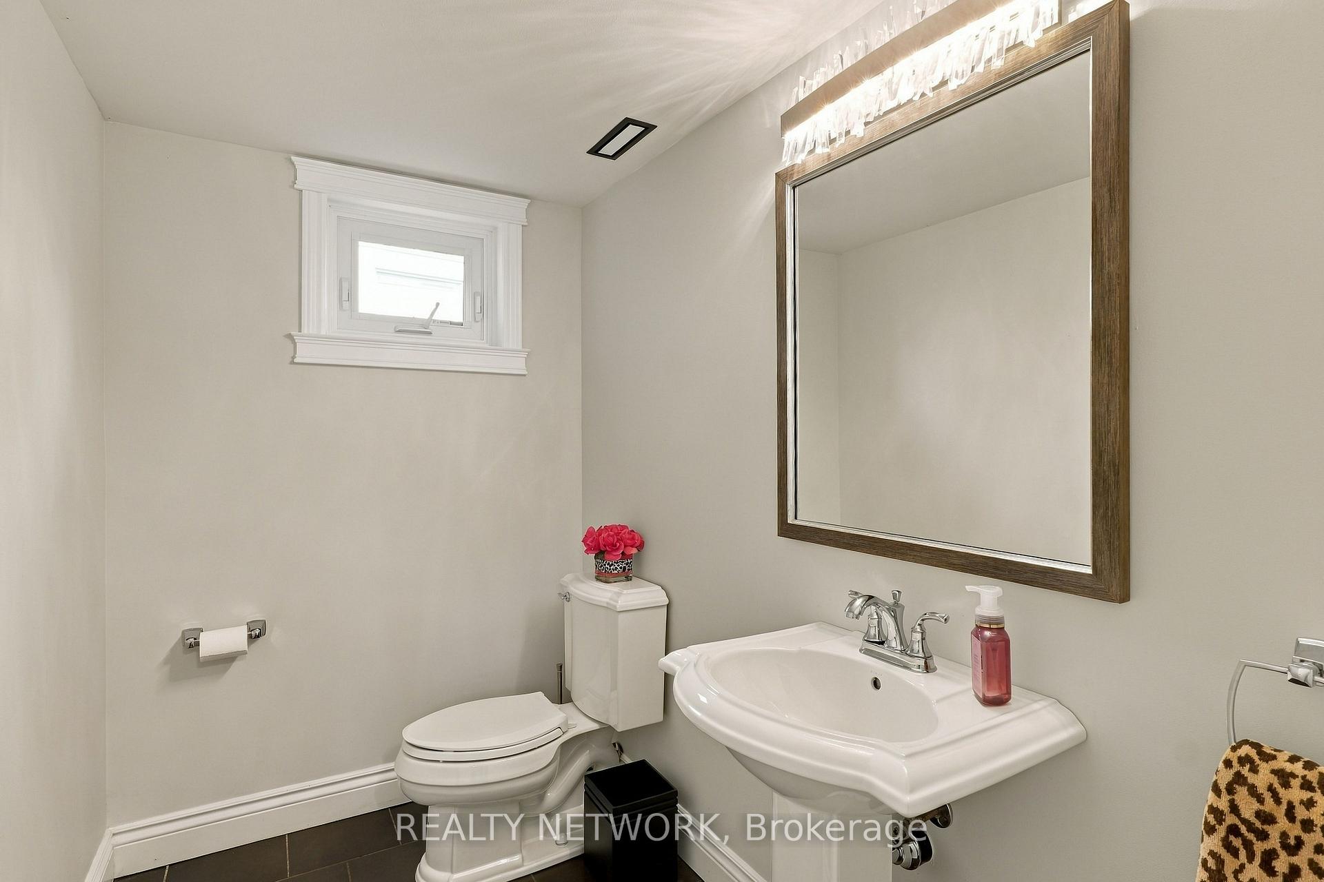 Photo 33 of 2390 Sinclair Circle, Burlington, Brant Hills — HOMEH