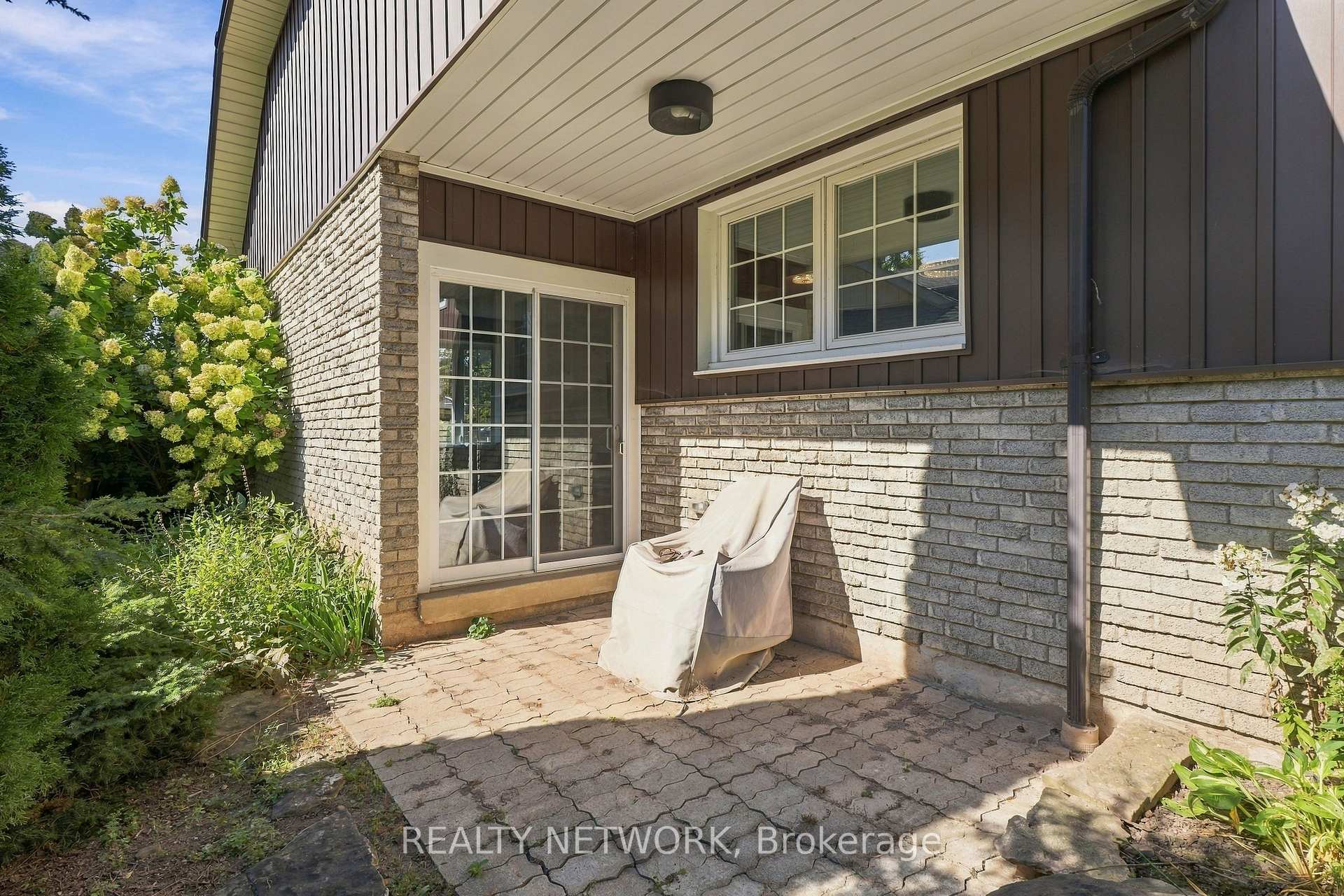 Photo 45 of 2390 Sinclair Circle, Burlington, Brant Hills — HOMEH