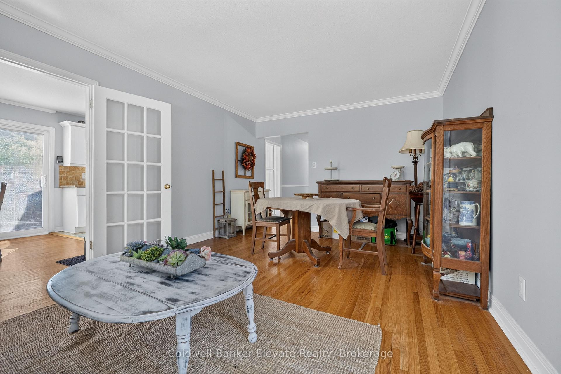 Photo 12 of 32 Chelvin Drive, Halton Hills, Georgetown — HOMEH
