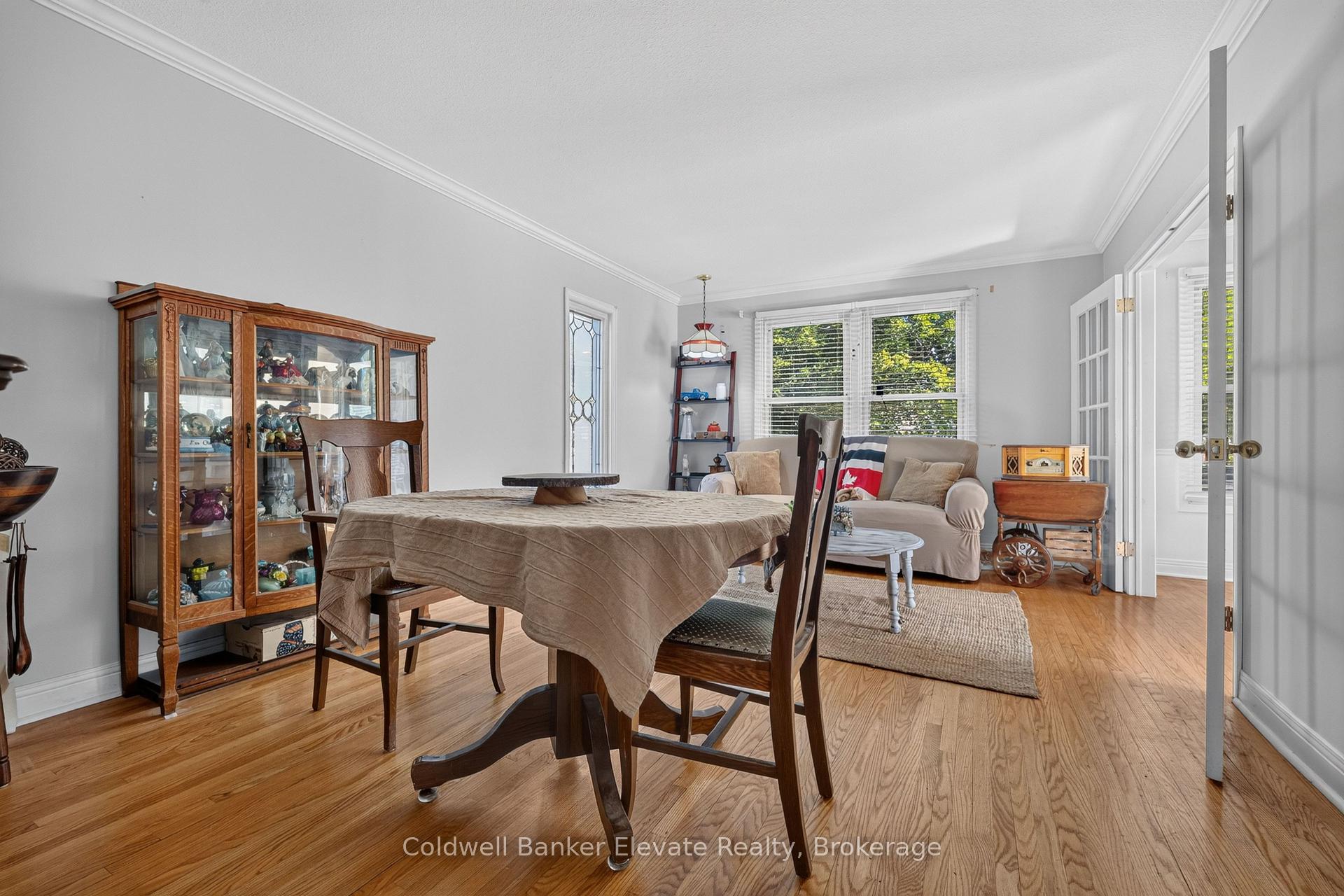 Photo 15 of 32 Chelvin Drive, Halton Hills, Georgetown — HOMEH