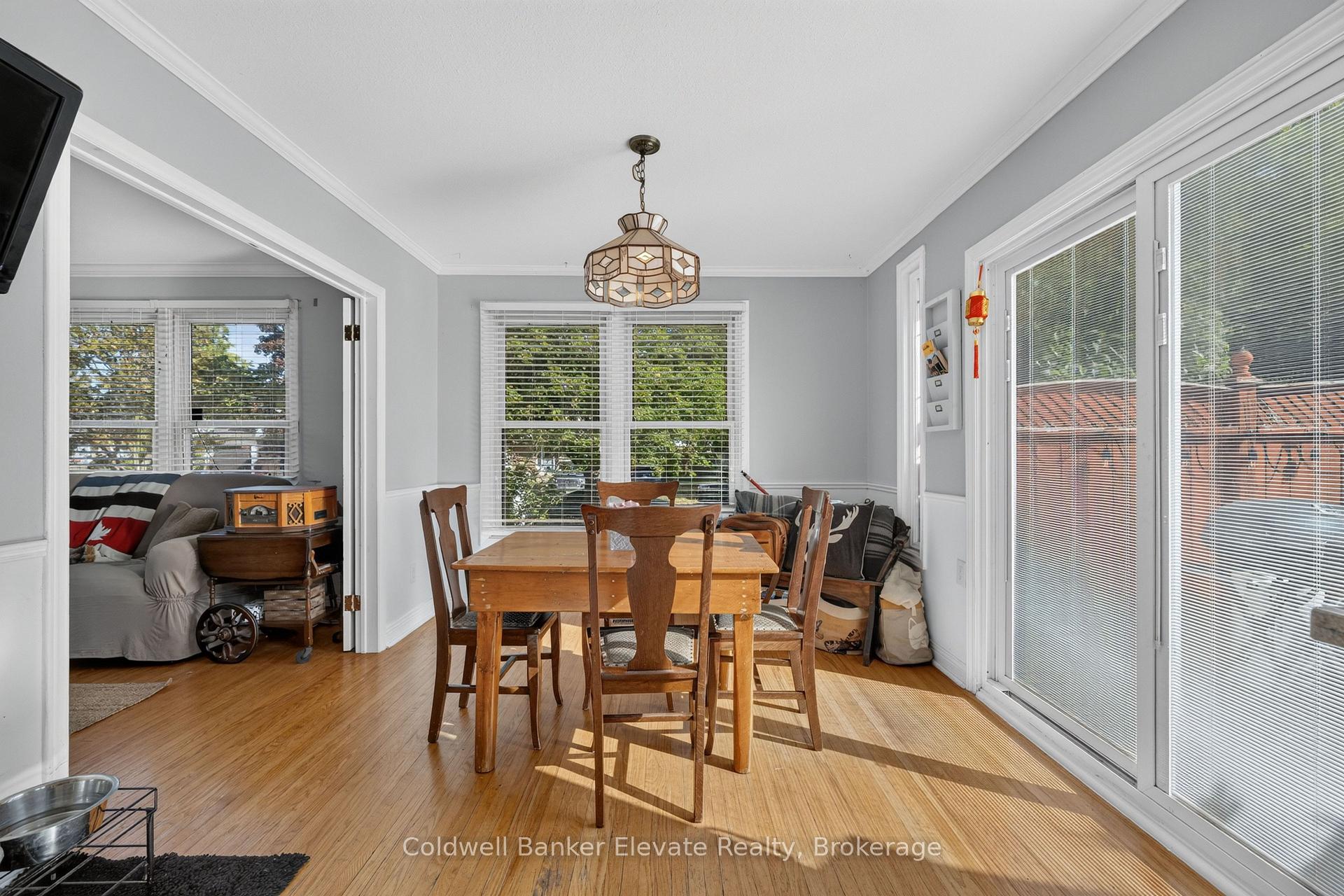 Photo 18 of 32 Chelvin Drive, Halton Hills, Georgetown — HOMEH