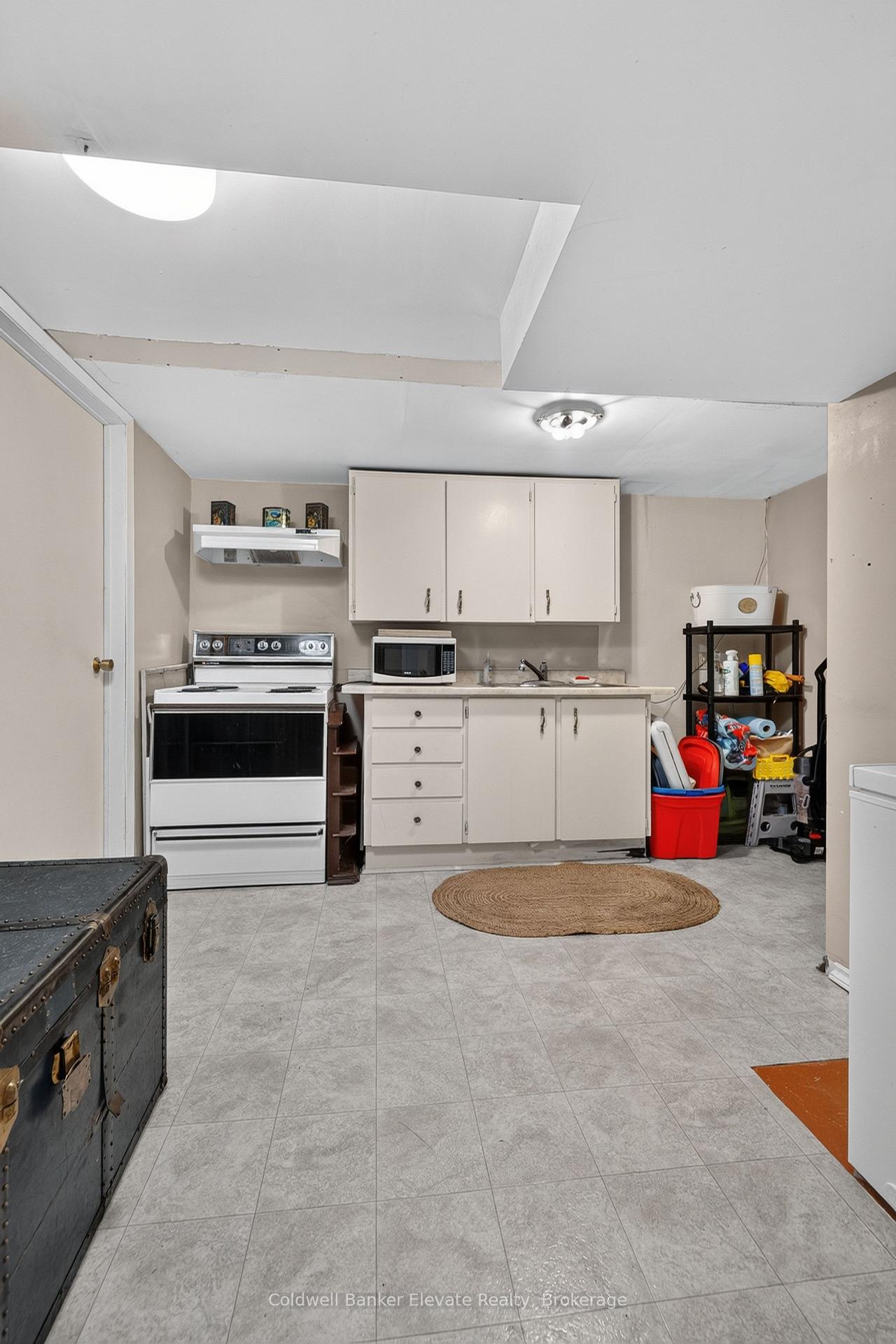 Photo 36 of 32 Chelvin Drive, Halton Hills, Georgetown — HOMEH