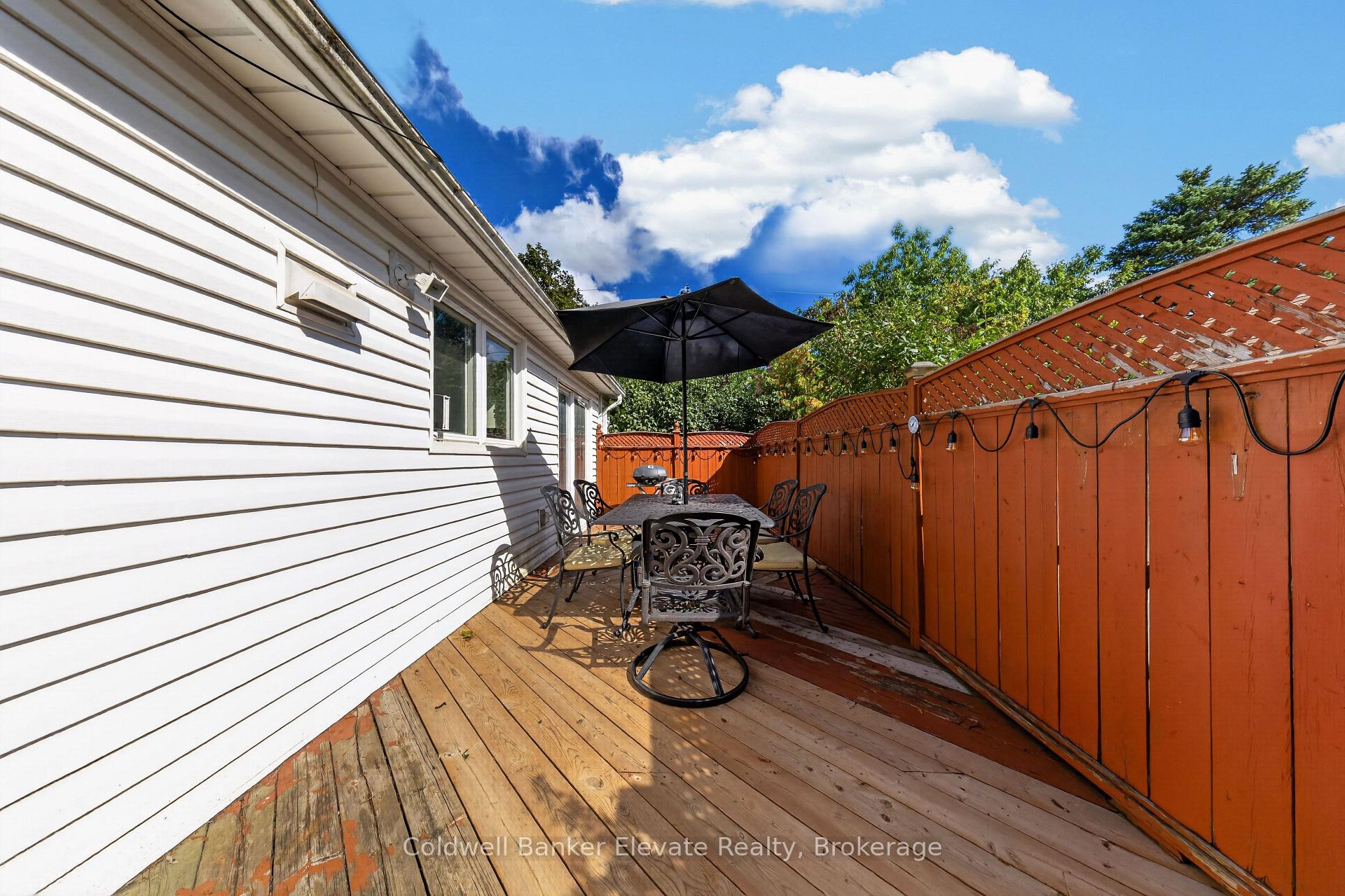 Photo 41 of 32 Chelvin Drive, Halton Hills, Georgetown — HOMEH