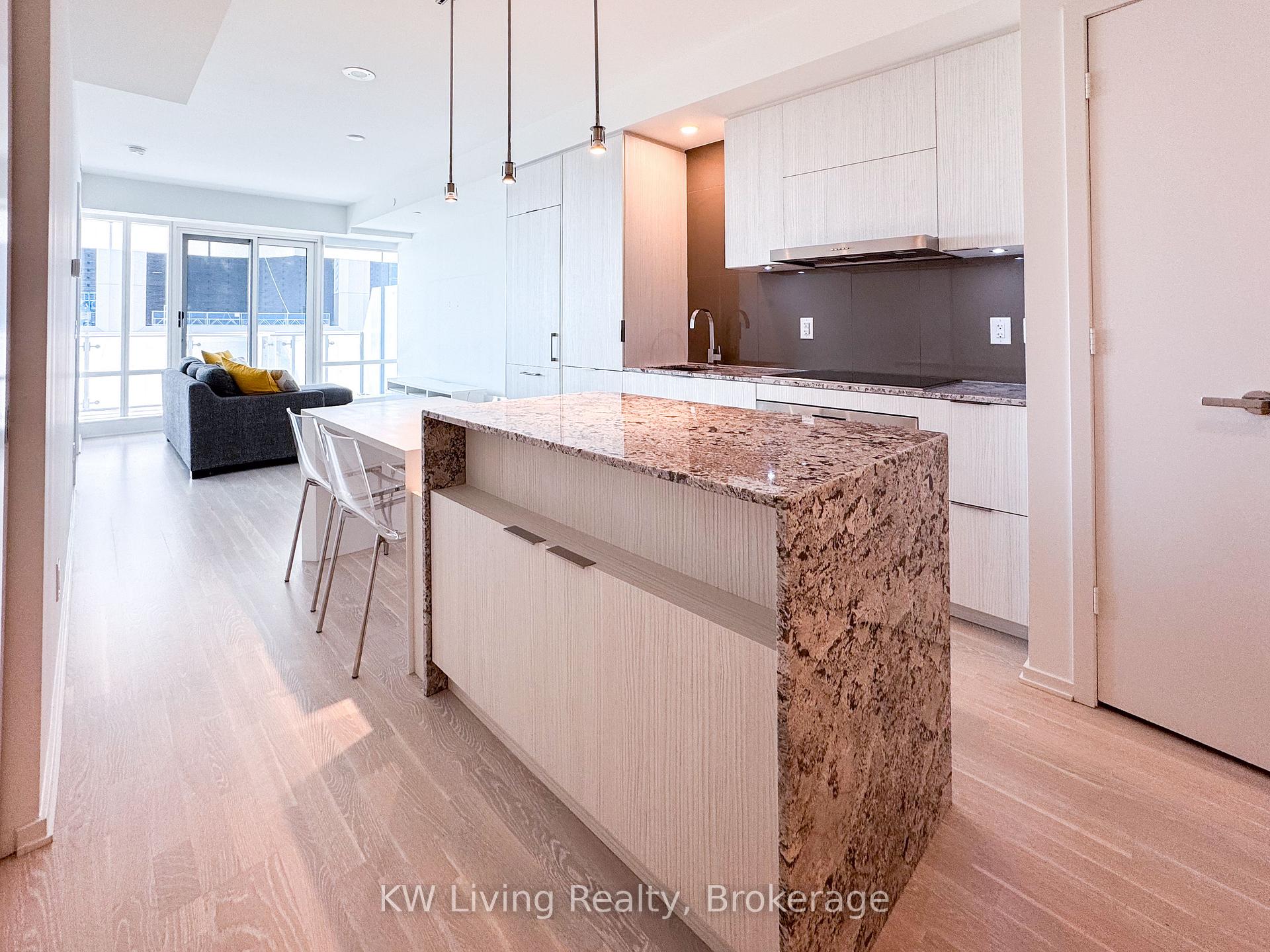 Photo 2 of Unit 6107, 1 Bloor Street E, Toronto, Church-Yonge Corridor — HOMEH