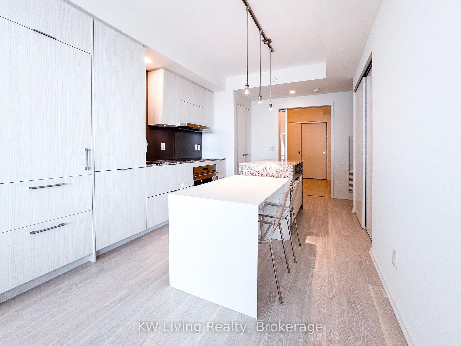 Photo 3 of Unit 6107, 1 Bloor Street E, Toronto, Church-Yonge Corridor — HOMEH