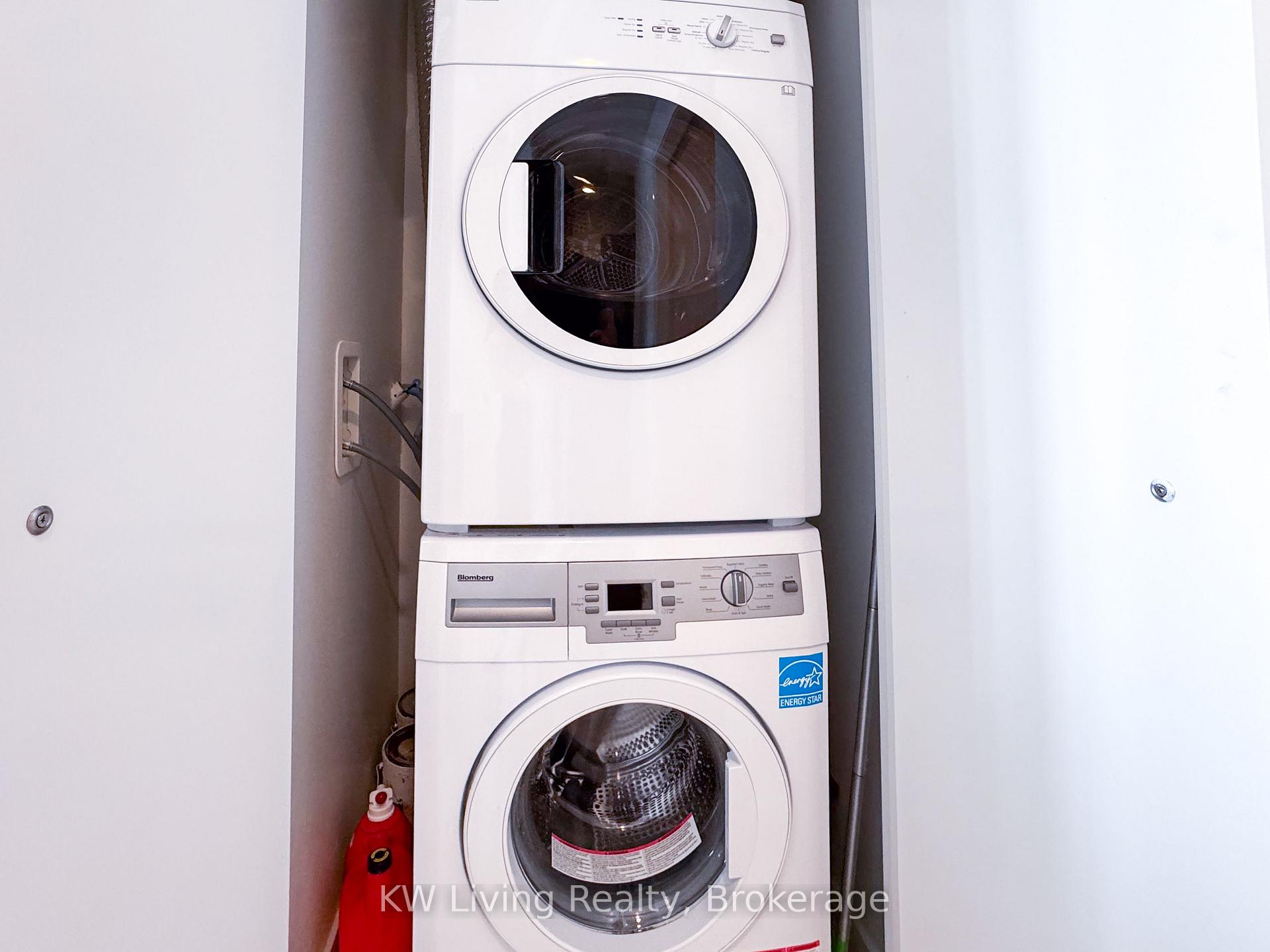 Photo 12 of Unit 6107, 1 Bloor Street E, Toronto, Church-Yonge Corridor — HOMEH