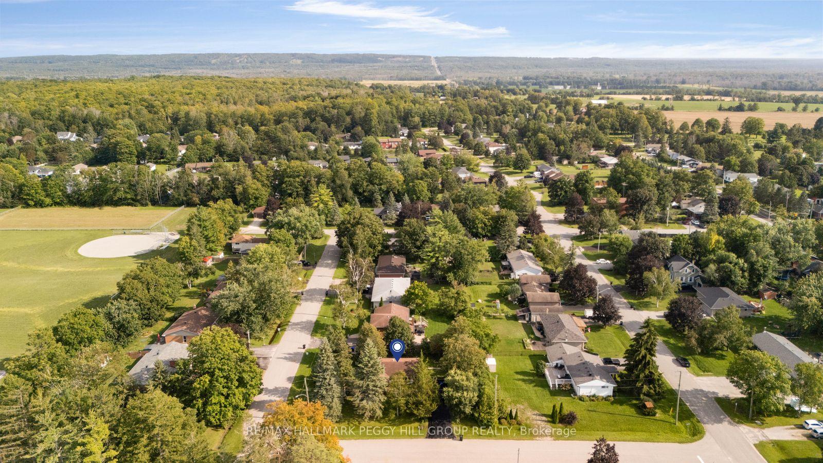 Photo 13 of 3 Maguire Avenue, Springwater, Minesing — HOMEH