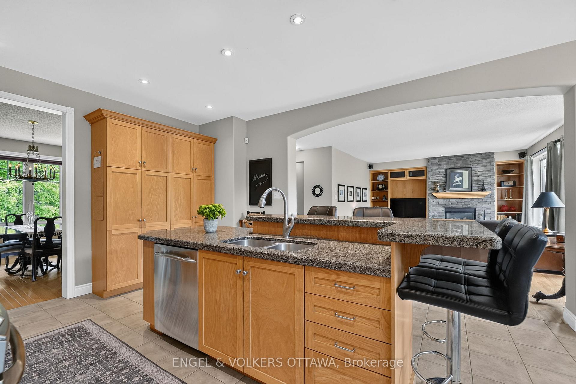 Photo 14 of 1599 Landel Drive, Ottawa, Kanata - Rural Kanata (Central) — HOMEH