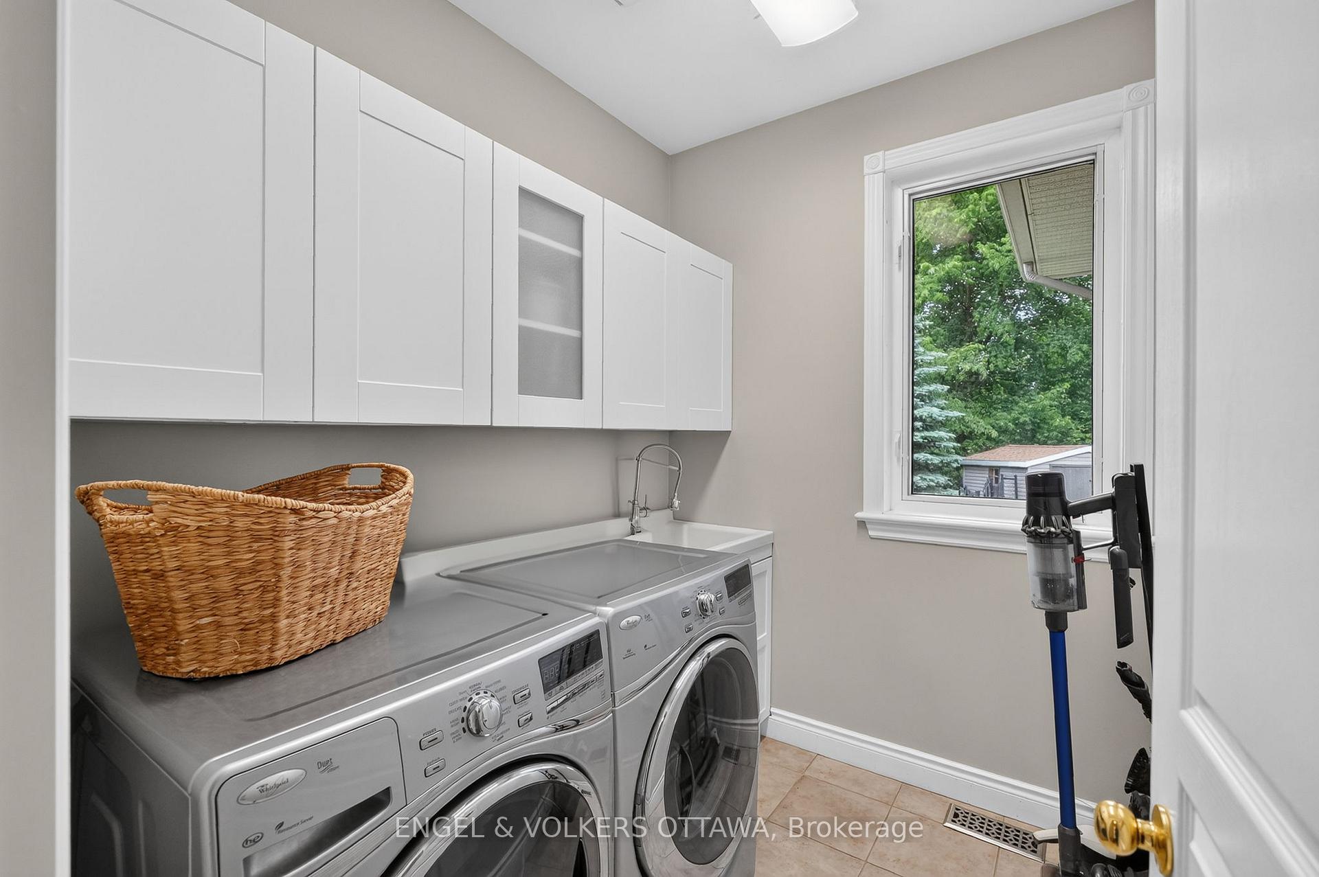 Photo 20 of 1599 Landel Drive, Ottawa, Kanata - Rural Kanata (Central) — HOMEH
