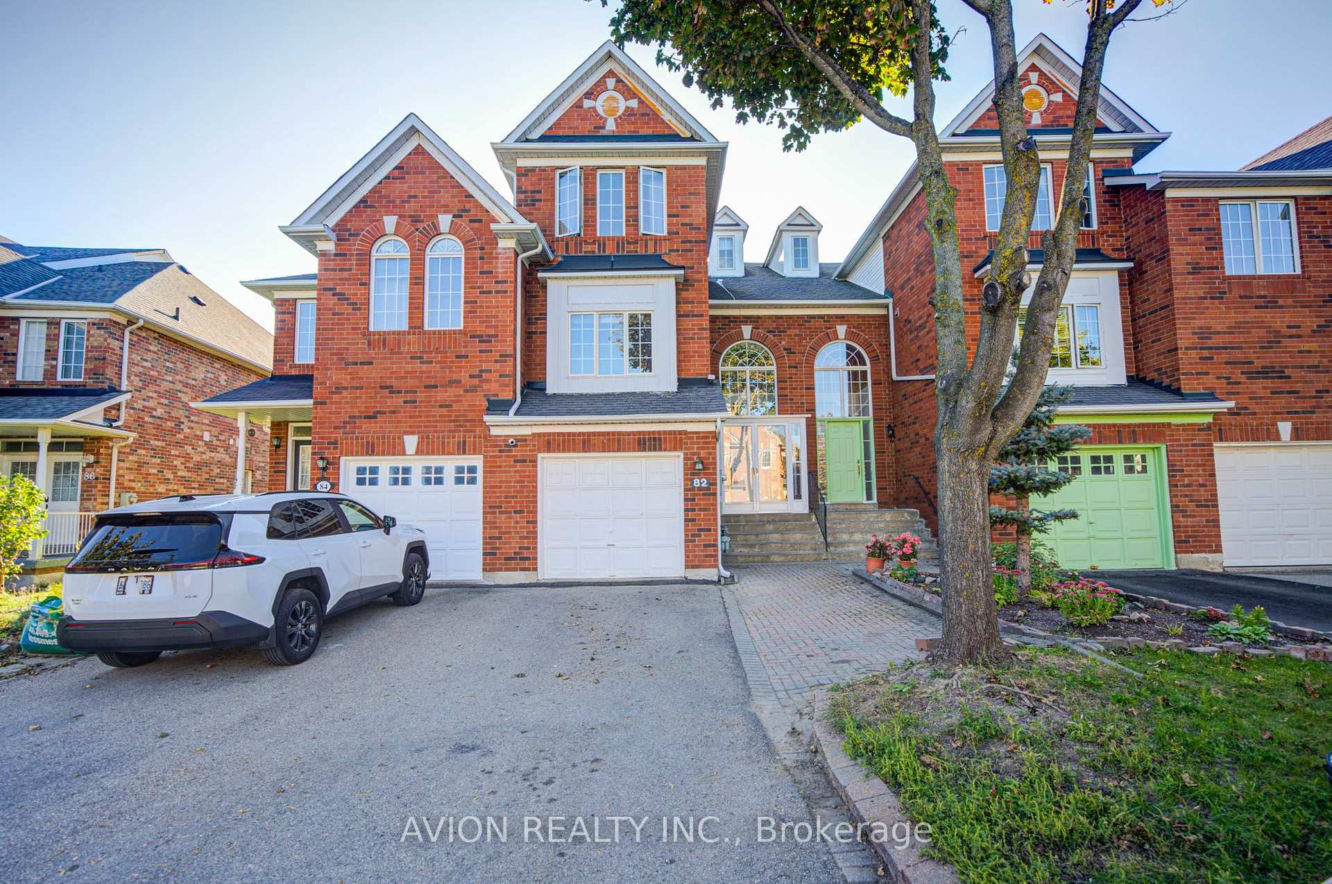 Photo 1 of 82 Kimono Crescent, Richmond Hill, Rouge Woods — HOMEH