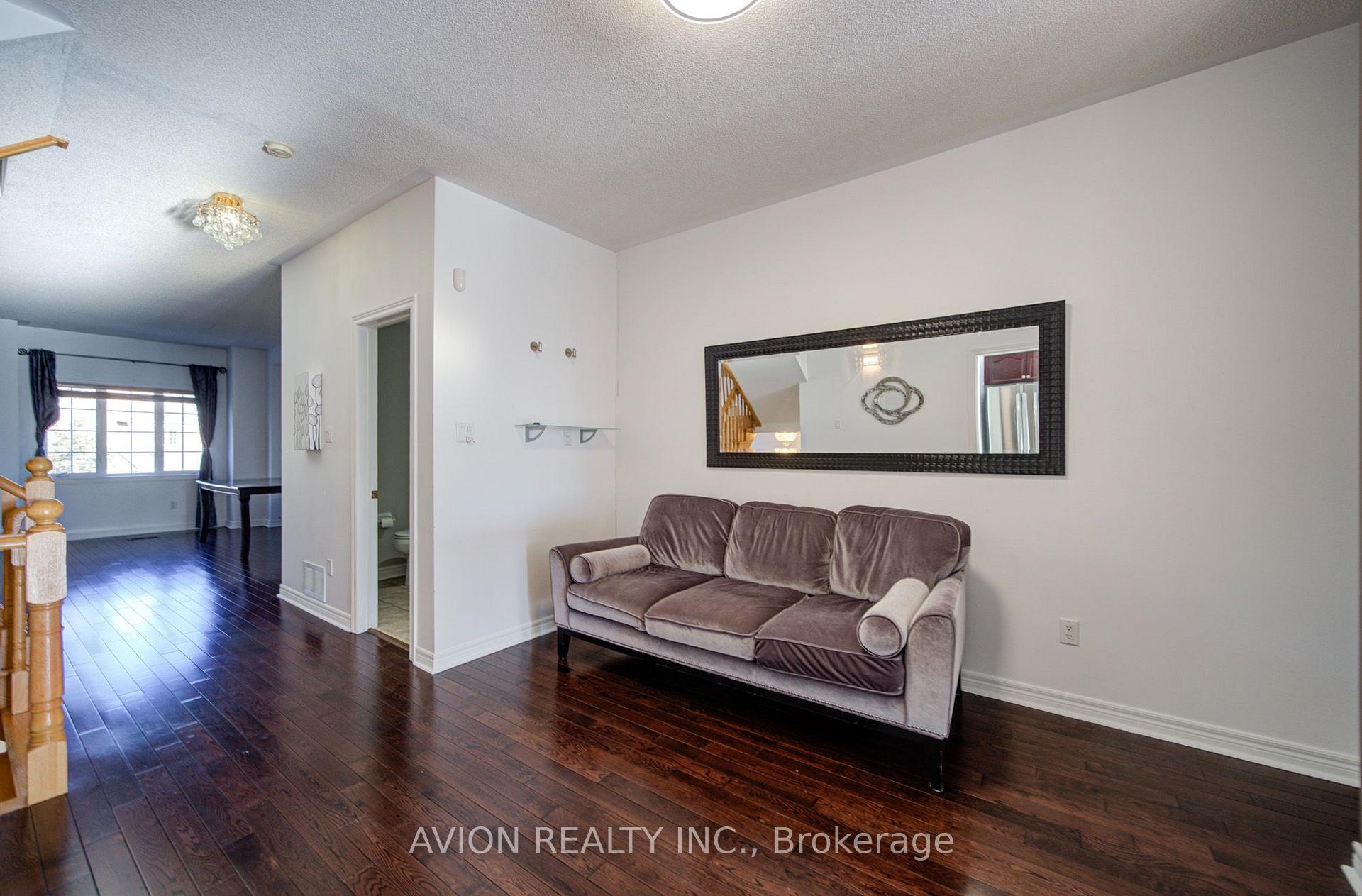 Photo 6 of 82 Kimono Crescent, Richmond Hill, Rouge Woods — HOMEH