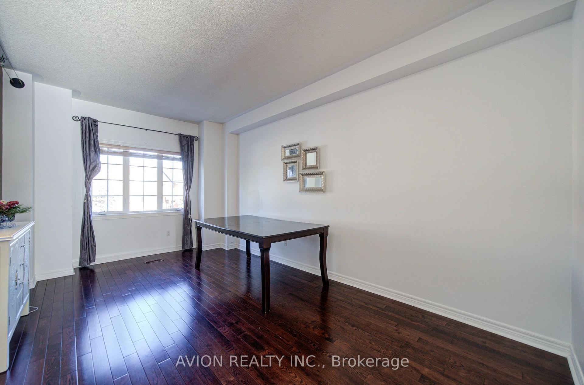 Photo 15 of 82 Kimono Crescent, Richmond Hill, Rouge Woods — HOMEH
