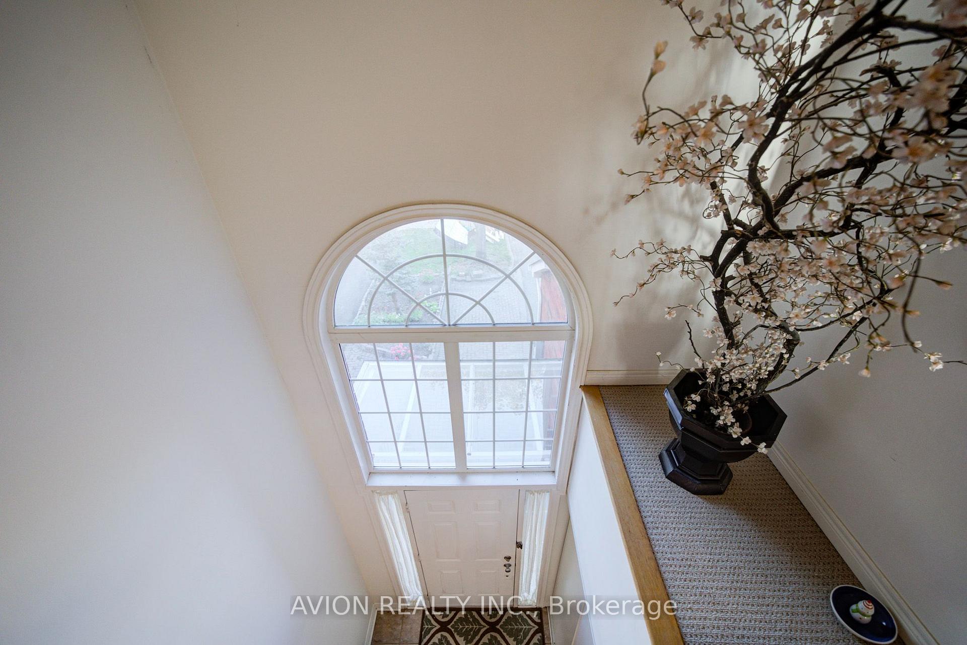 Photo 17 of 82 Kimono Crescent, Richmond Hill, Rouge Woods — HOMEH