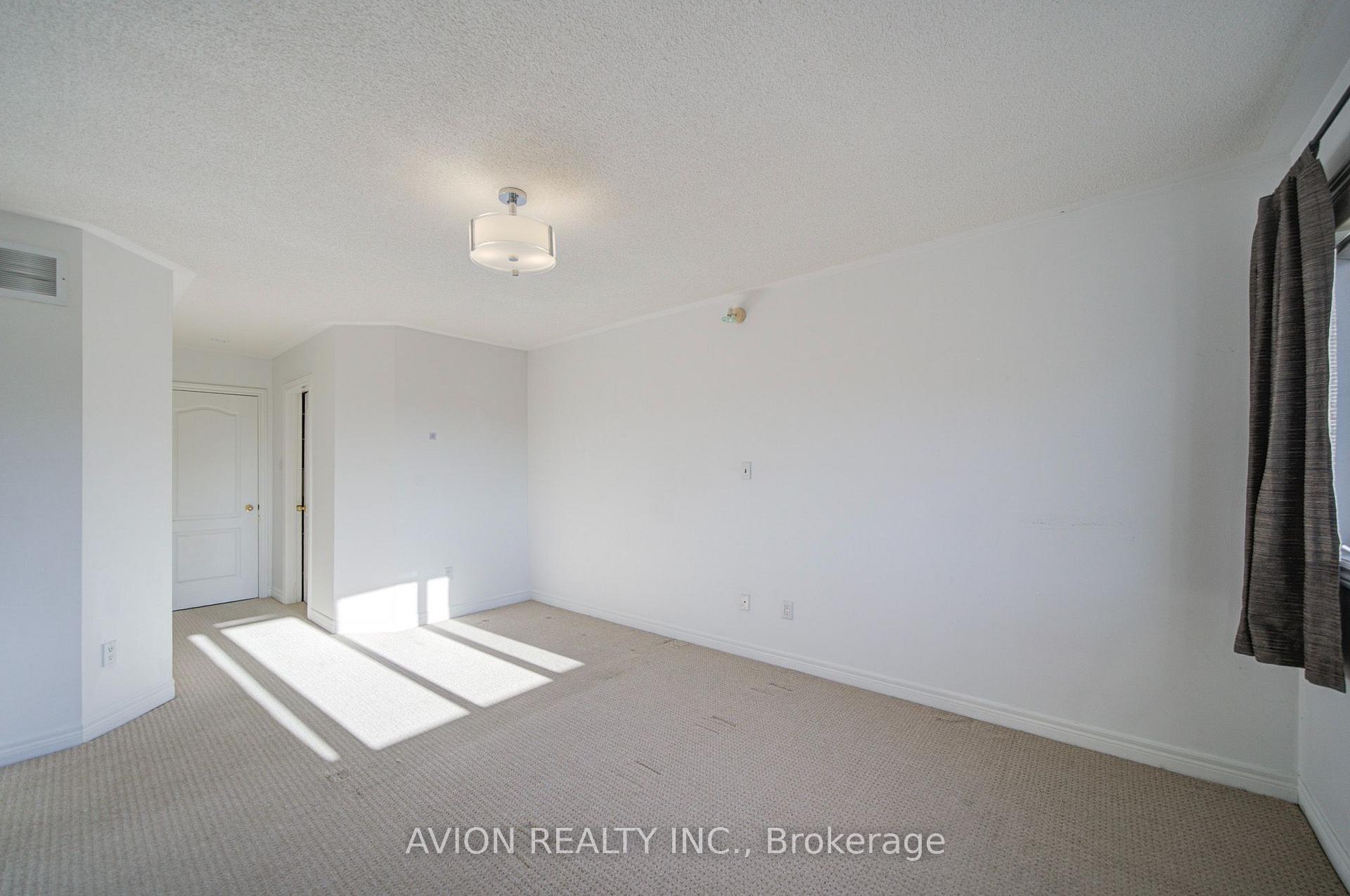 Photo 24 of 82 Kimono Crescent, Richmond Hill, Rouge Woods — HOMEH