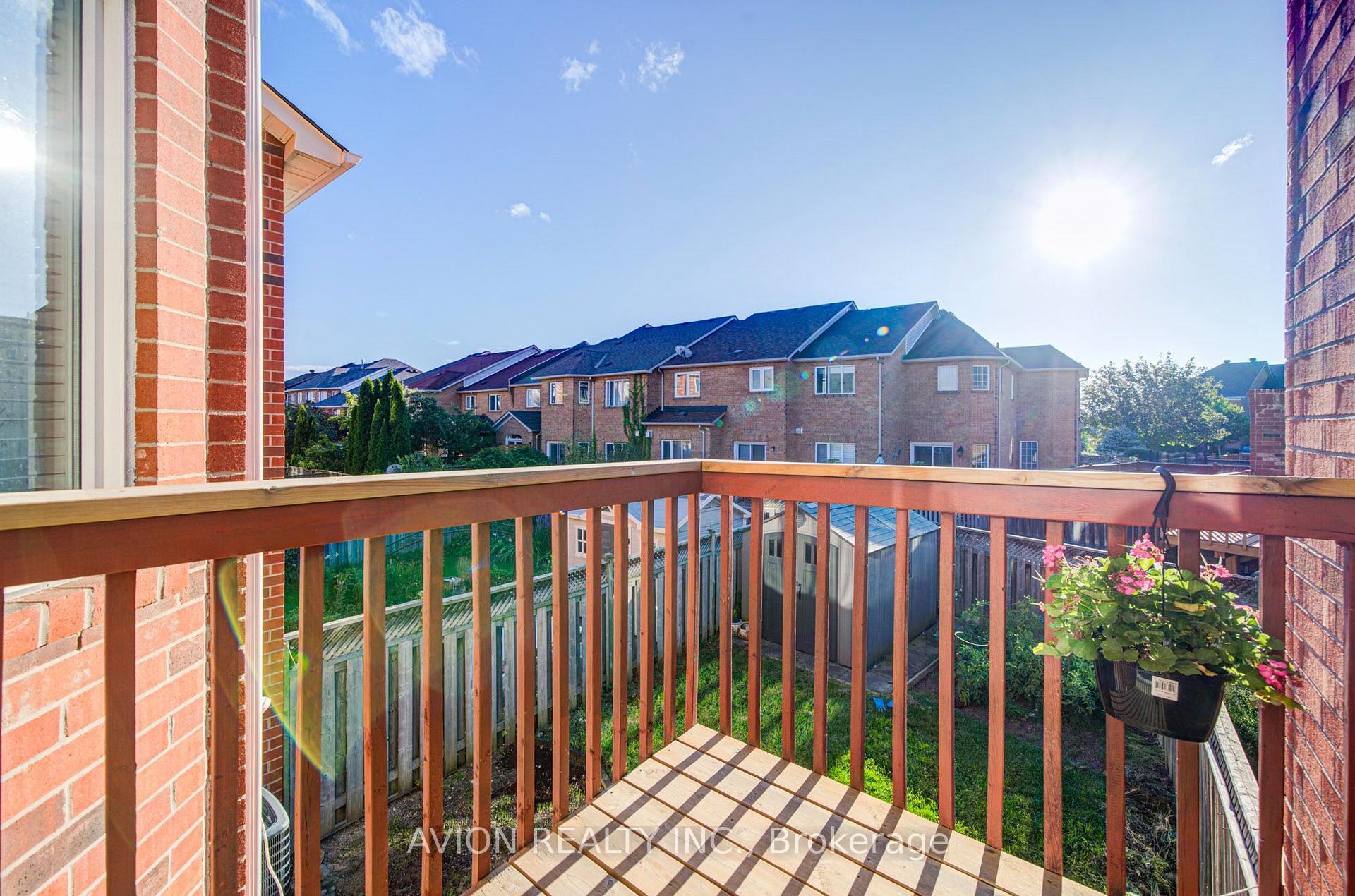 Photo 41 of 82 Kimono Crescent, Richmond Hill, Rouge Woods — HOMEH