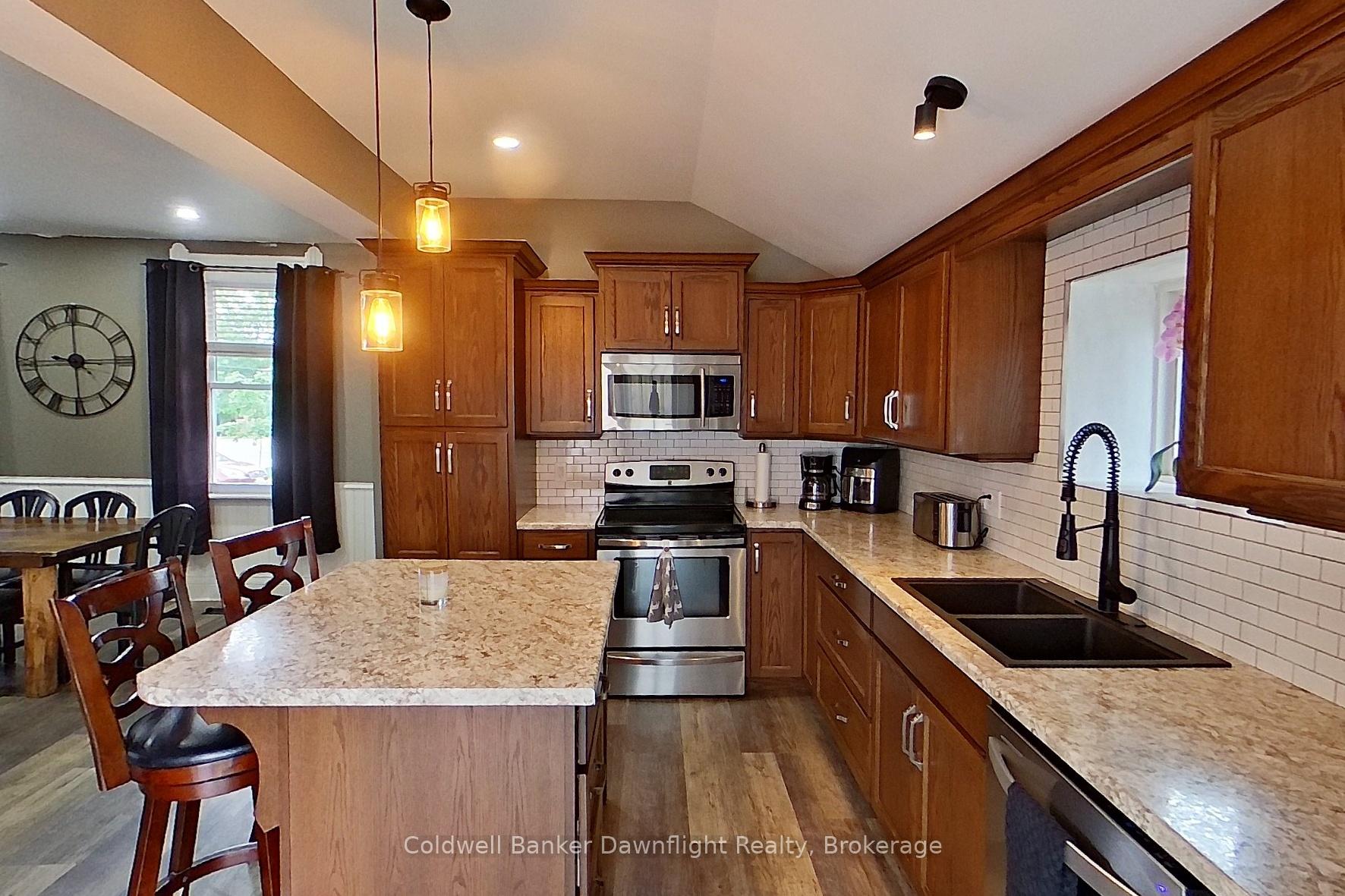 Photo 8 of 15 Cutter Street, Central Huron, Clinton — HOMEH
