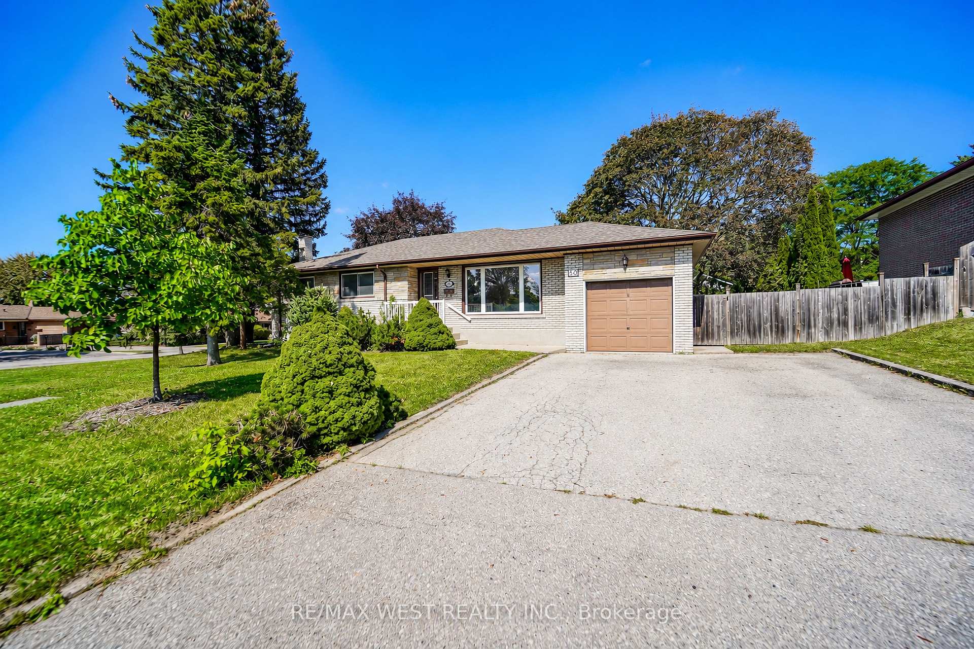 Photo 1 of 50 Roskell Crescent, North York, York University Heights — HOMEH