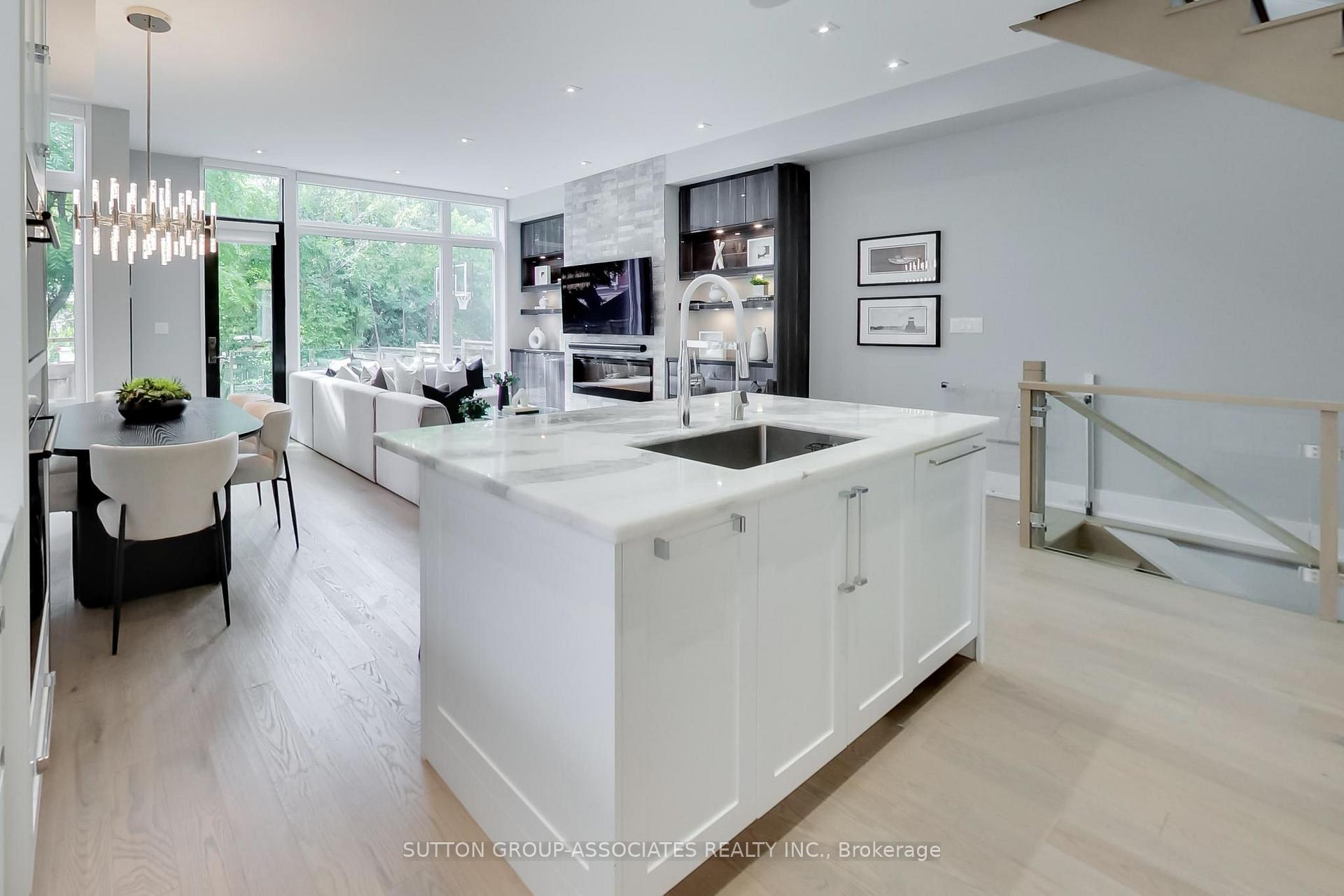 Photo 10 of 670 Winona Drive, Toronto, Humewood-Cedarvale — HOMEH