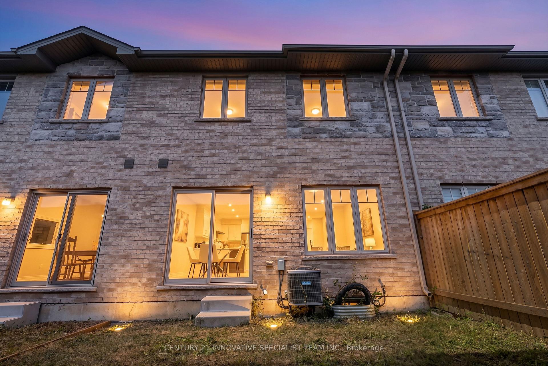 Photo 2 of Unit 2, 98 Shoreview Place, Hamilton, Lakeshore — HOMEH