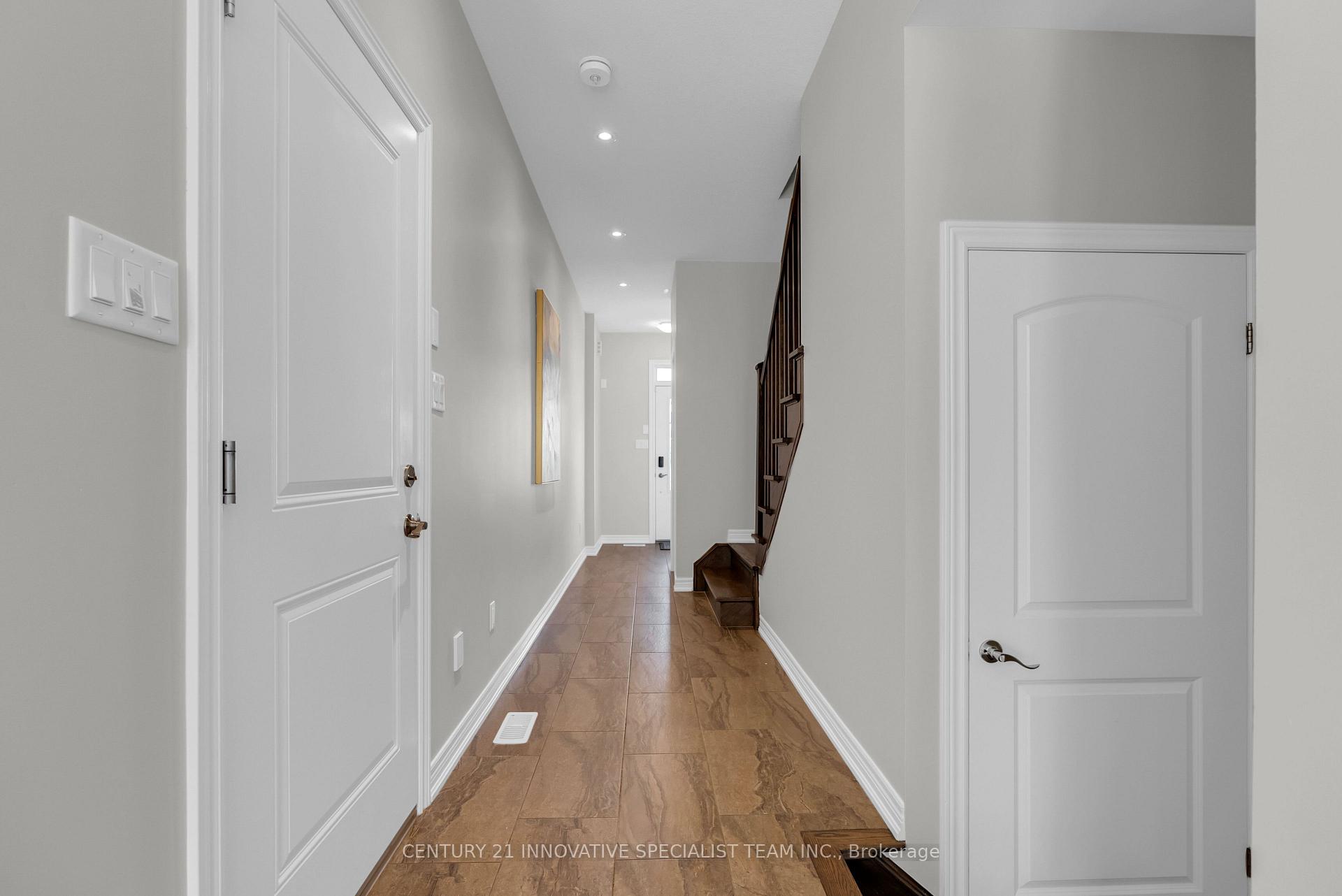 Photo 11 of Unit 2, 98 Shoreview Place, Hamilton, Lakeshore — HOMEH