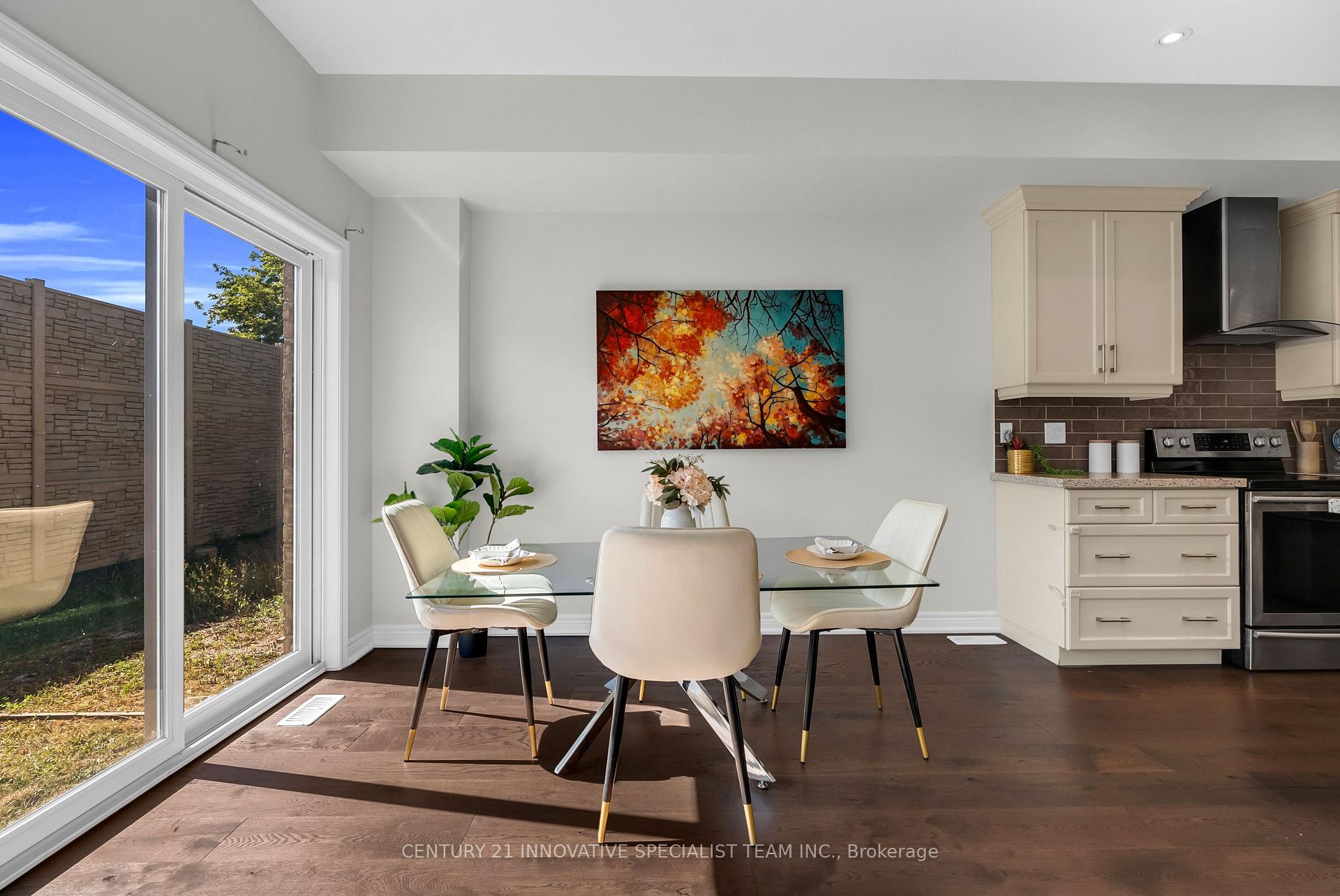 Photo 27 of Unit 2, 98 Shoreview Place, Hamilton, Lakeshore — HOMEH