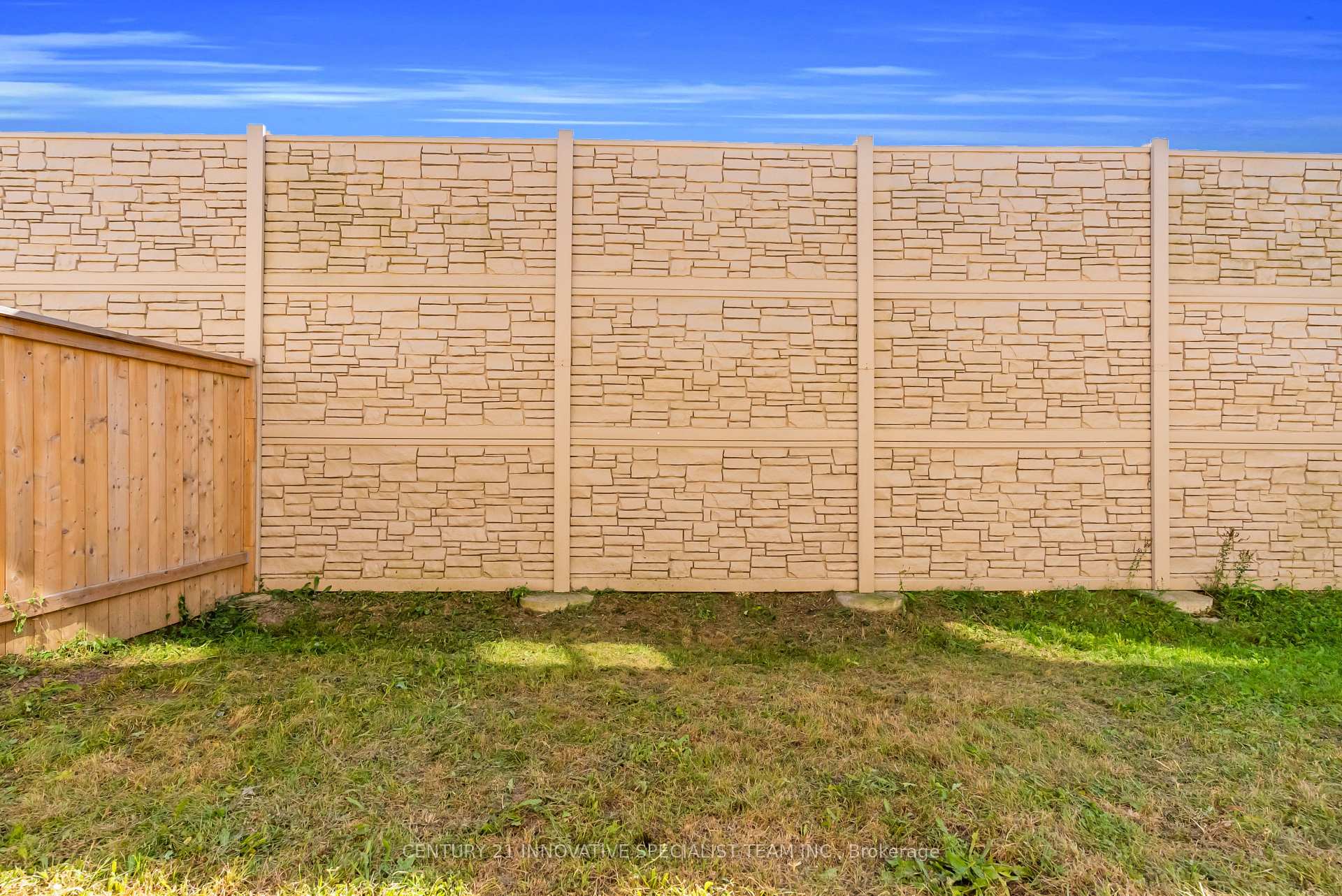 Photo 47 of Unit 2, 98 Shoreview Place, Hamilton, Lakeshore — HOMEH