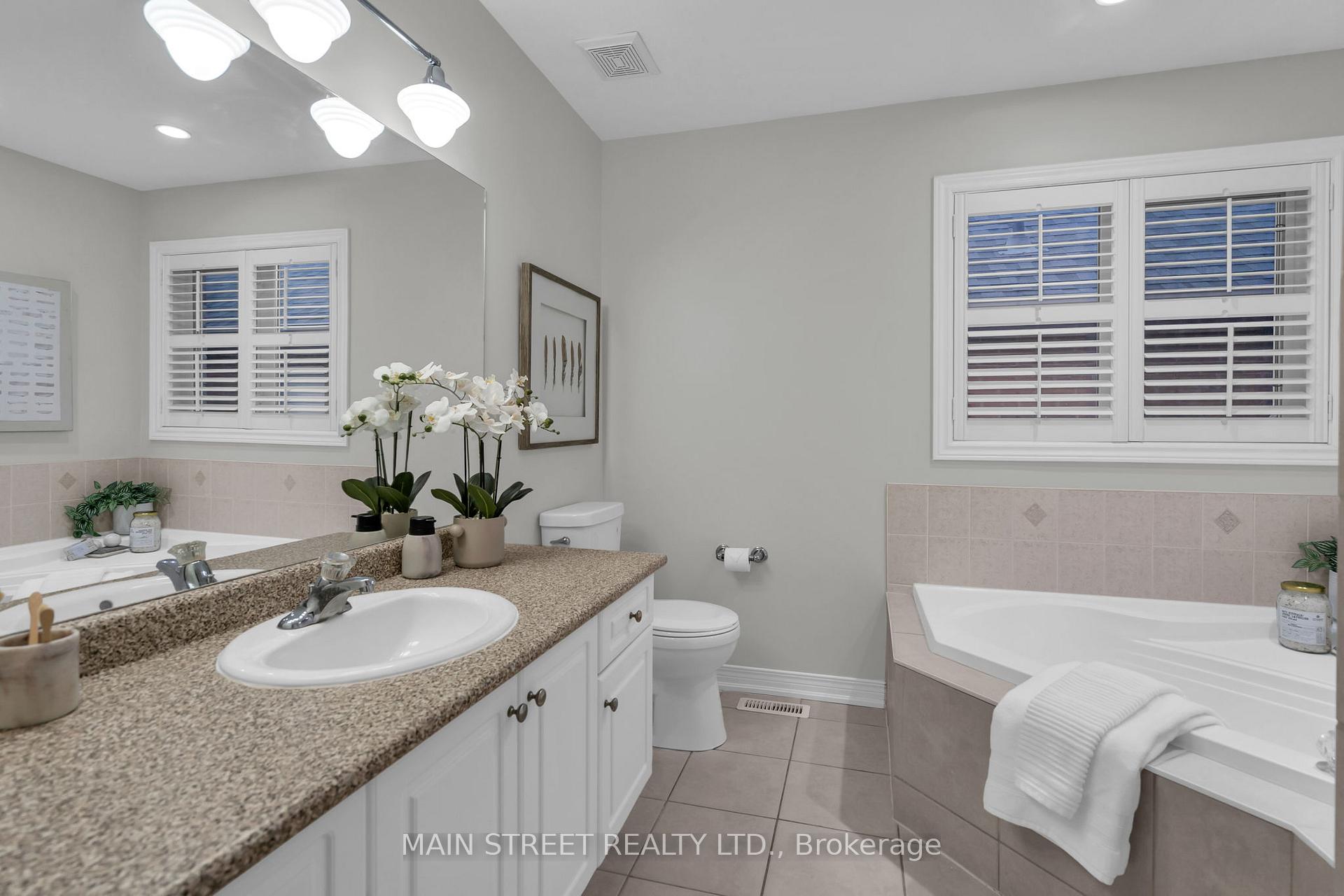 Photo 17 of 821 Joe Persechini Drive, Newmarket, Summerhill Estates — HOMEH