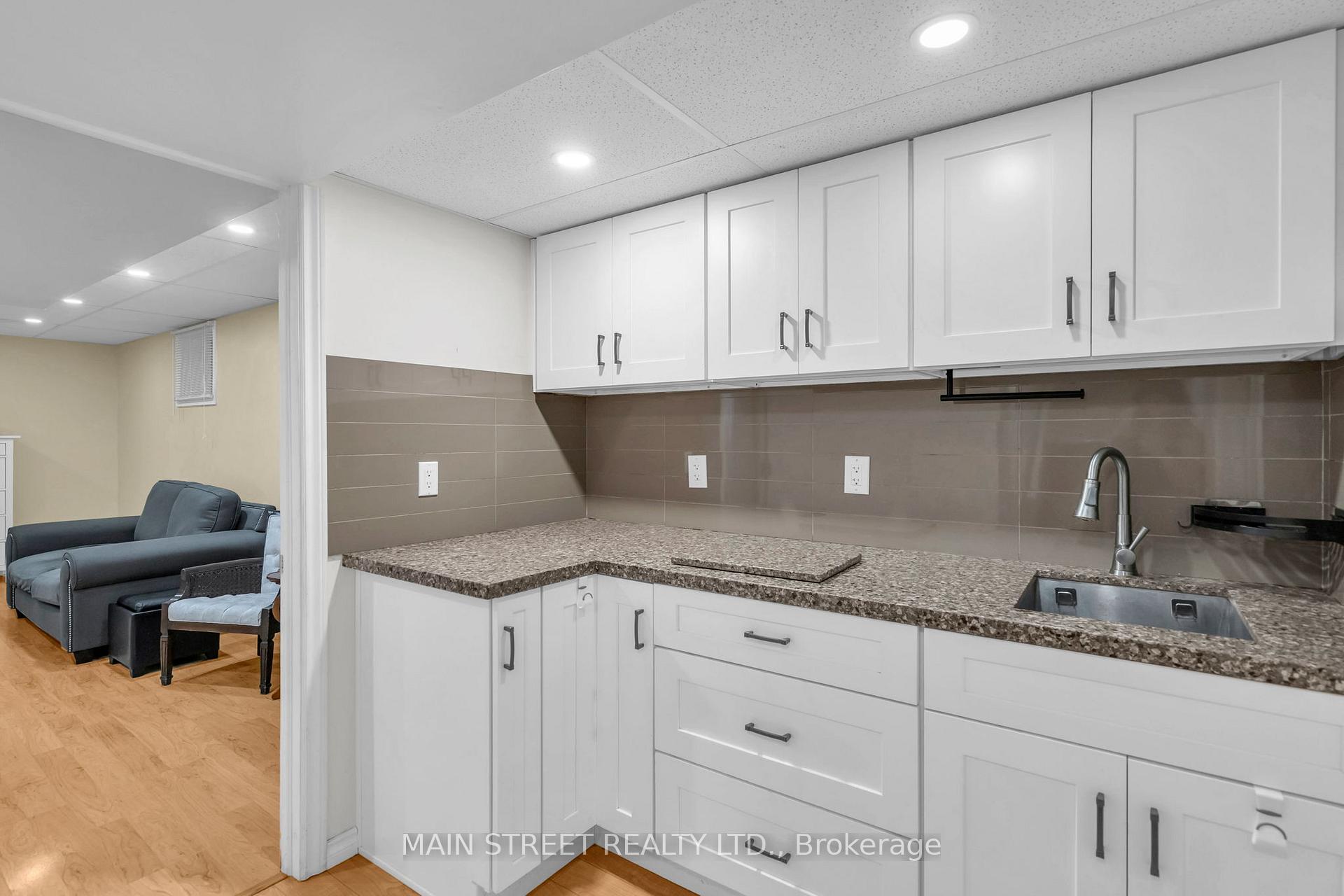 Photo 22 of 821 Joe Persechini Drive, Newmarket, Summerhill Estates — HOMEH