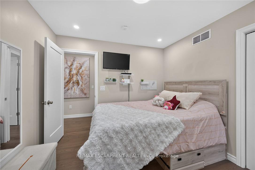 Photo 27 of 109 Ray Street, Hamilton, Strathcona — HOMEH