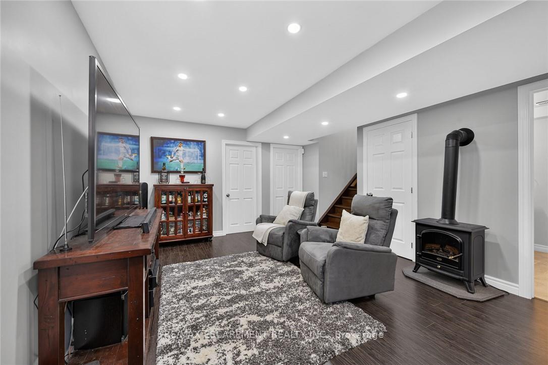 Photo 33 of 109 Ray Street, Hamilton, Strathcona — HOMEH